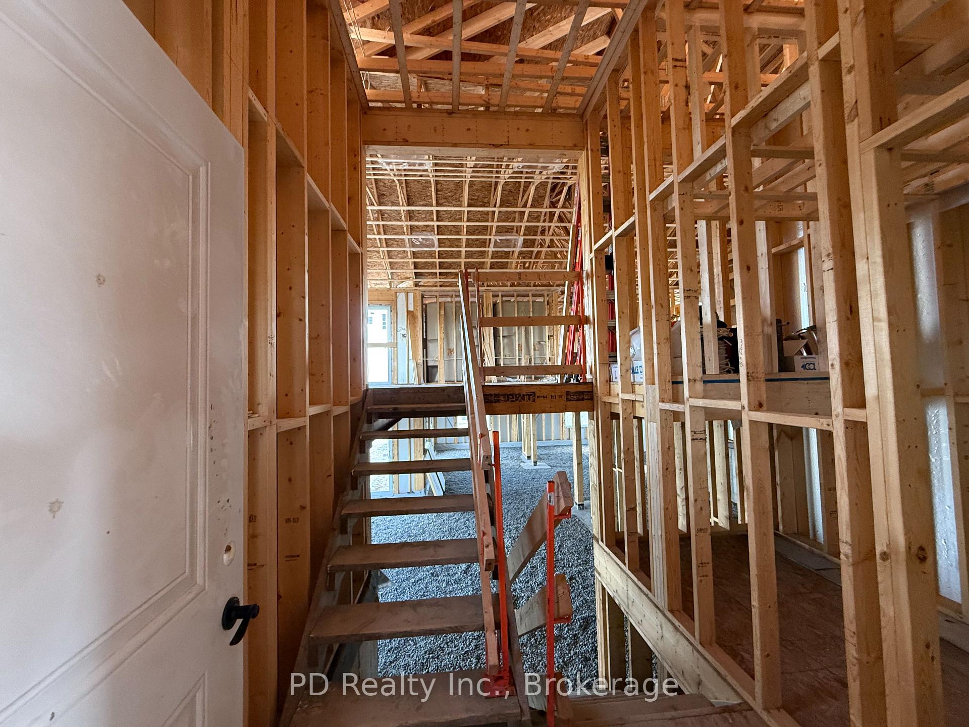 Photo 38 of 2469 Queen Mary Street, Cavan Monaghan, Cavan Twp — HOMEH
