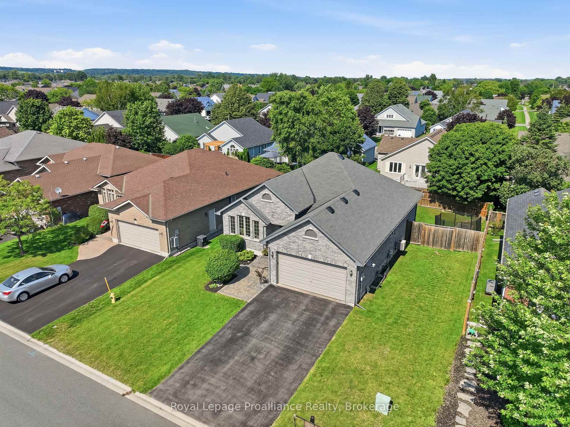 Photo 5 of 35 Ward Drive, Brighton — HOMEH