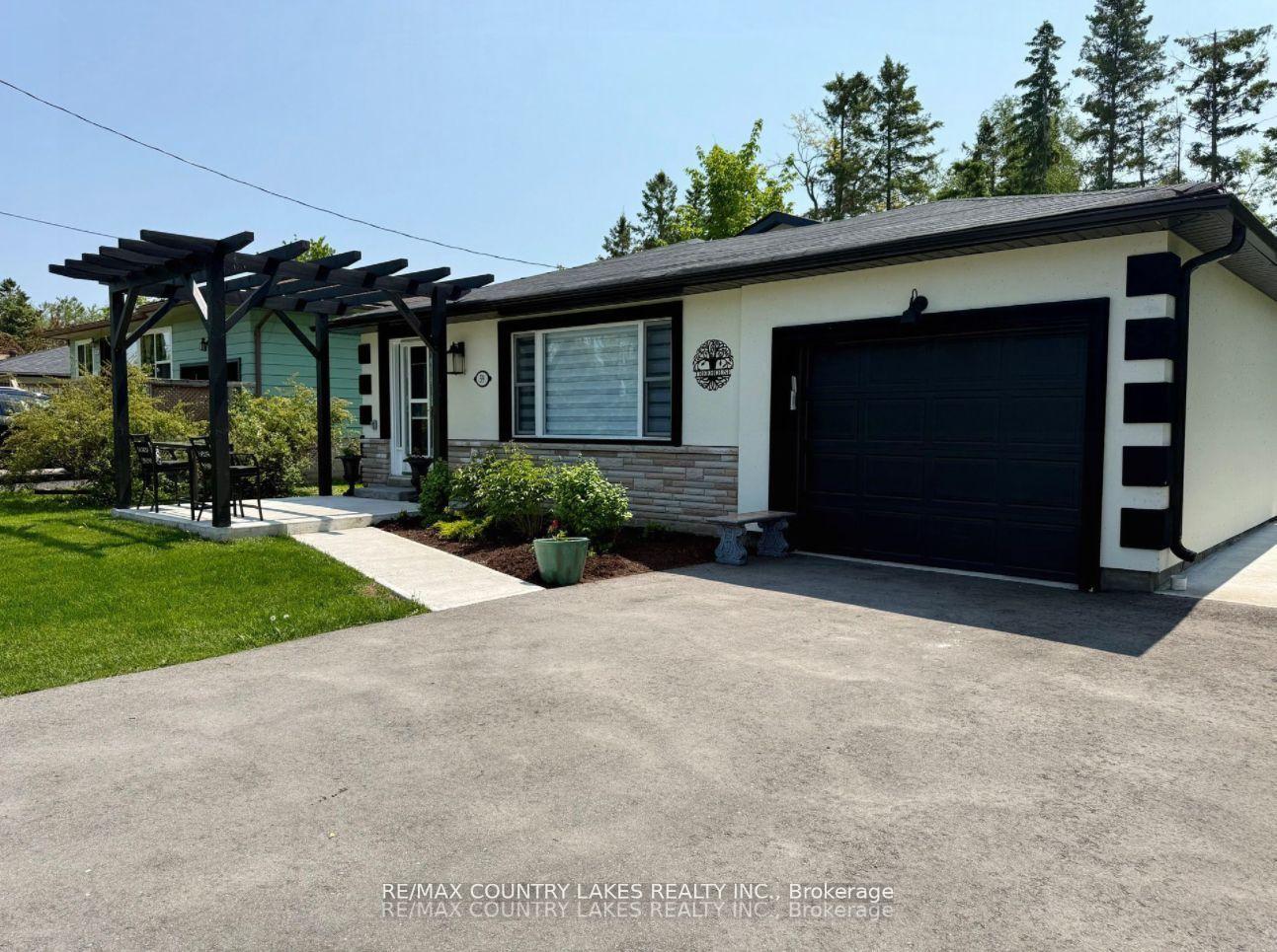 Photo 32 of 59 Third Street, Brock, Beaverton — HOMEH