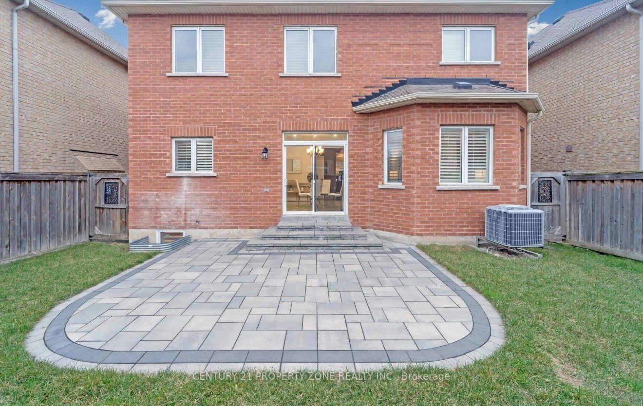 Photo 26 of 508 Hinchey Crescent, Milton, Scott — HOMEH