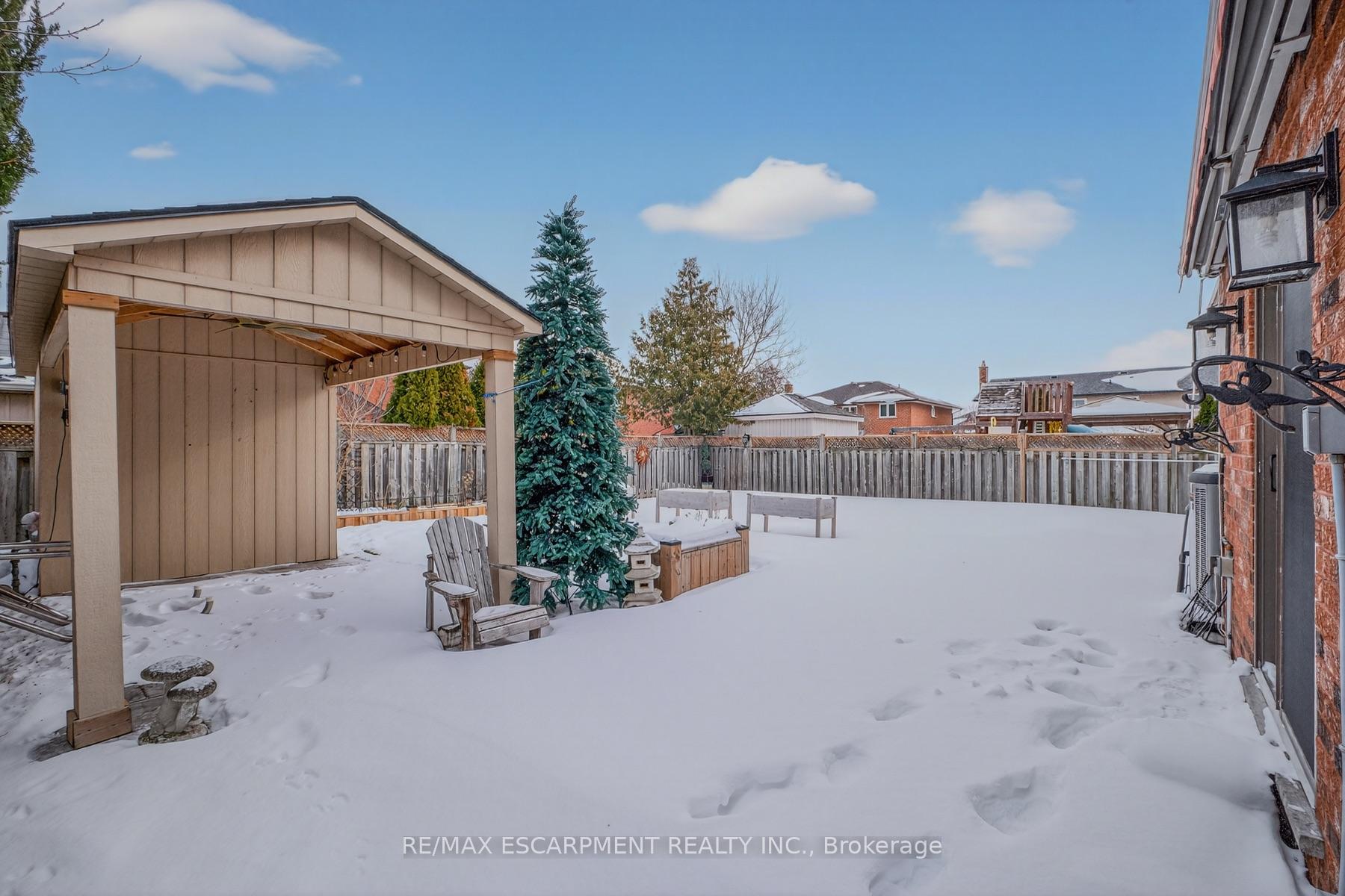 Photo 5 of 41 Candor Crescent, Hamilton, Stoney Creek — HOMEH
