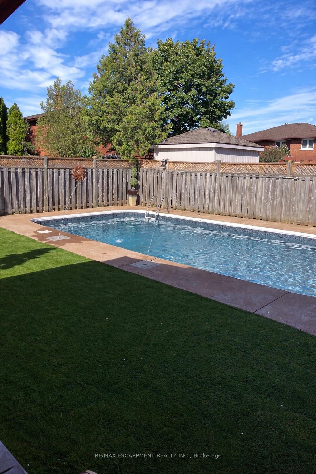 Photo 6 of 41 Candor Crescent, Hamilton, Stoney Creek — HOMEH