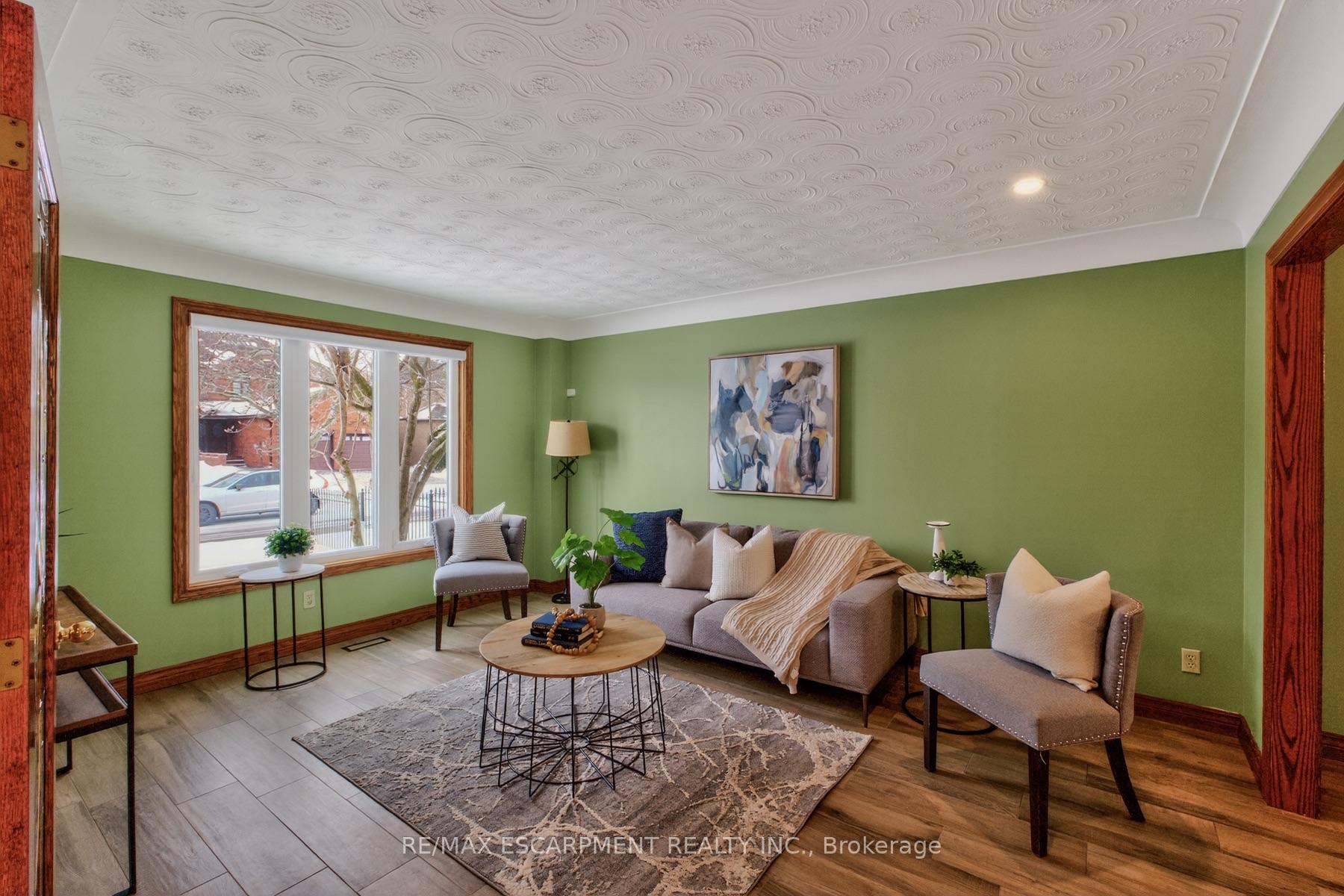 Photo 10 of 41 Candor Crescent, Hamilton, Stoney Creek — HOMEH