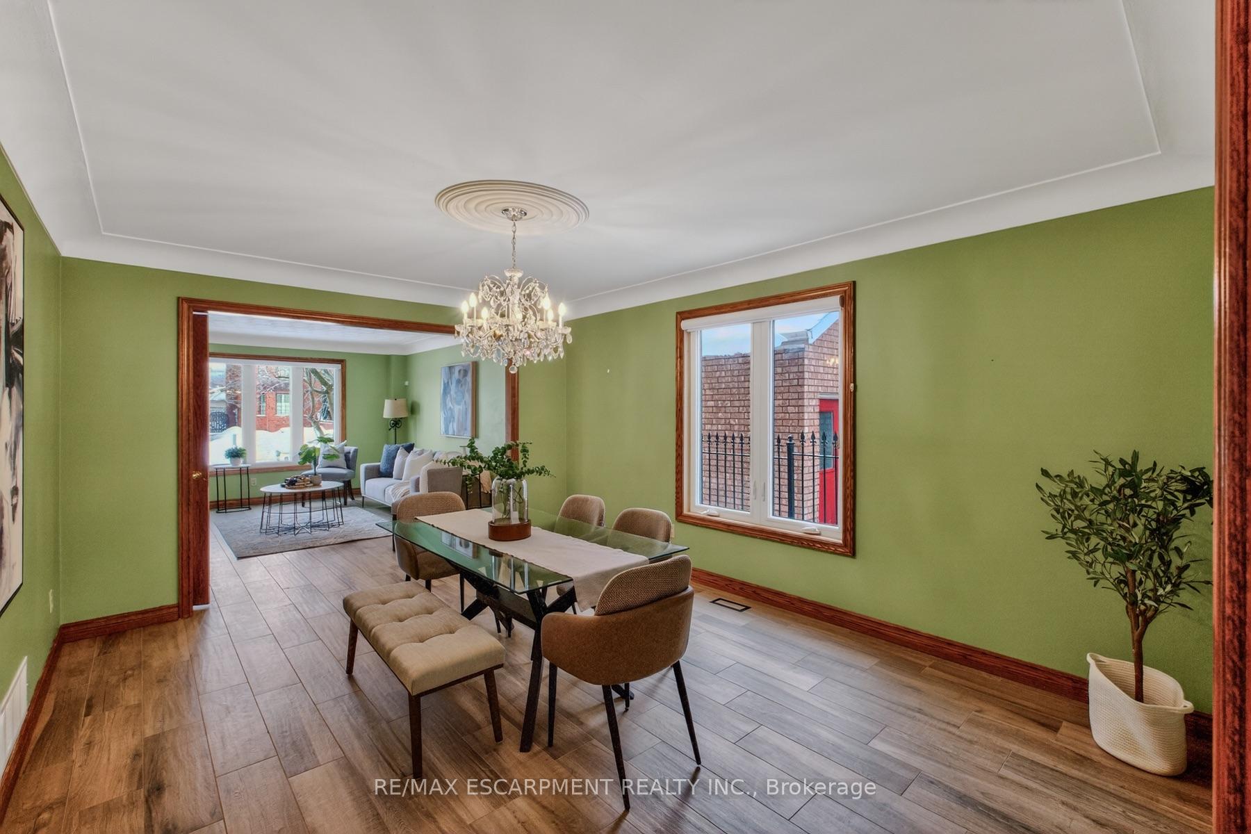 Photo 12 of 41 Candor Crescent, Hamilton, Stoney Creek — HOMEH