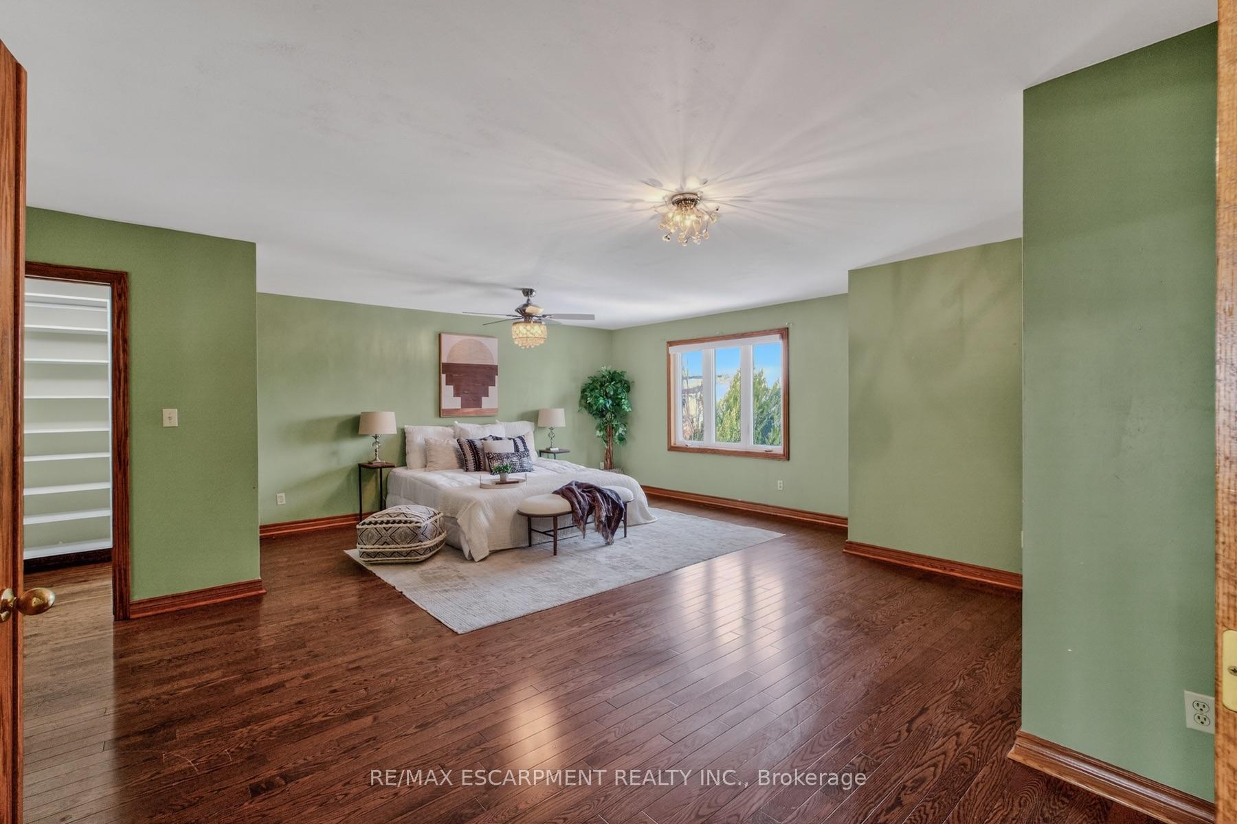Photo 38 of 41 Candor Crescent, Hamilton, Stoney Creek — HOMEH