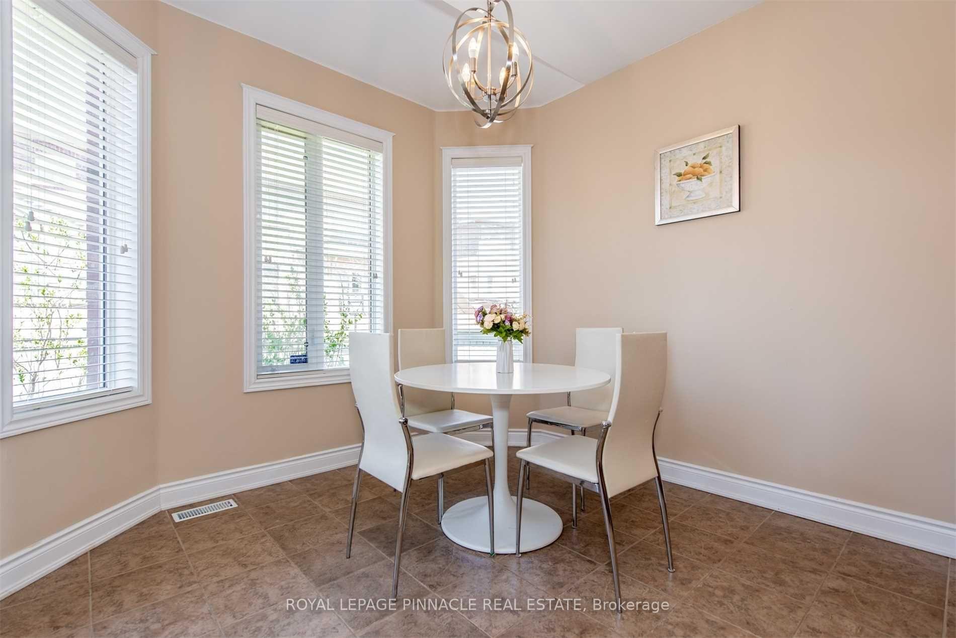 Photo 5 of 3347 Whilabout Terrace, Oakville, Bronte — HOMEH