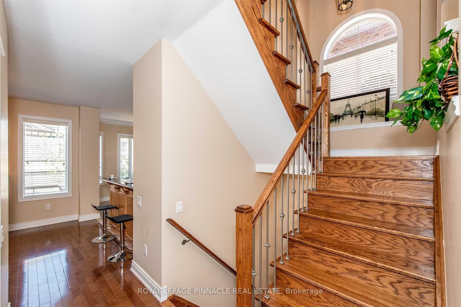 Photo 8 of 3347 Whilabout Terrace, Oakville, Bronte — HOMEH