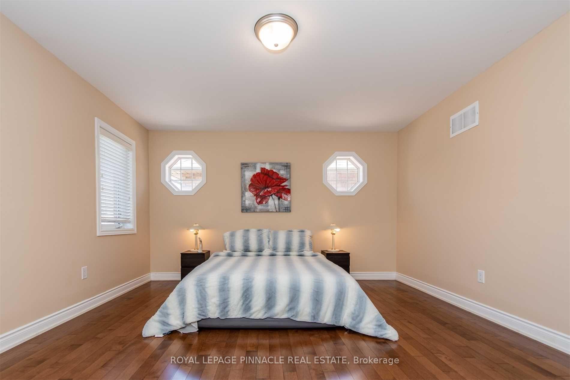 Photo 11 of 3347 Whilabout Terrace, Oakville, Bronte — HOMEH