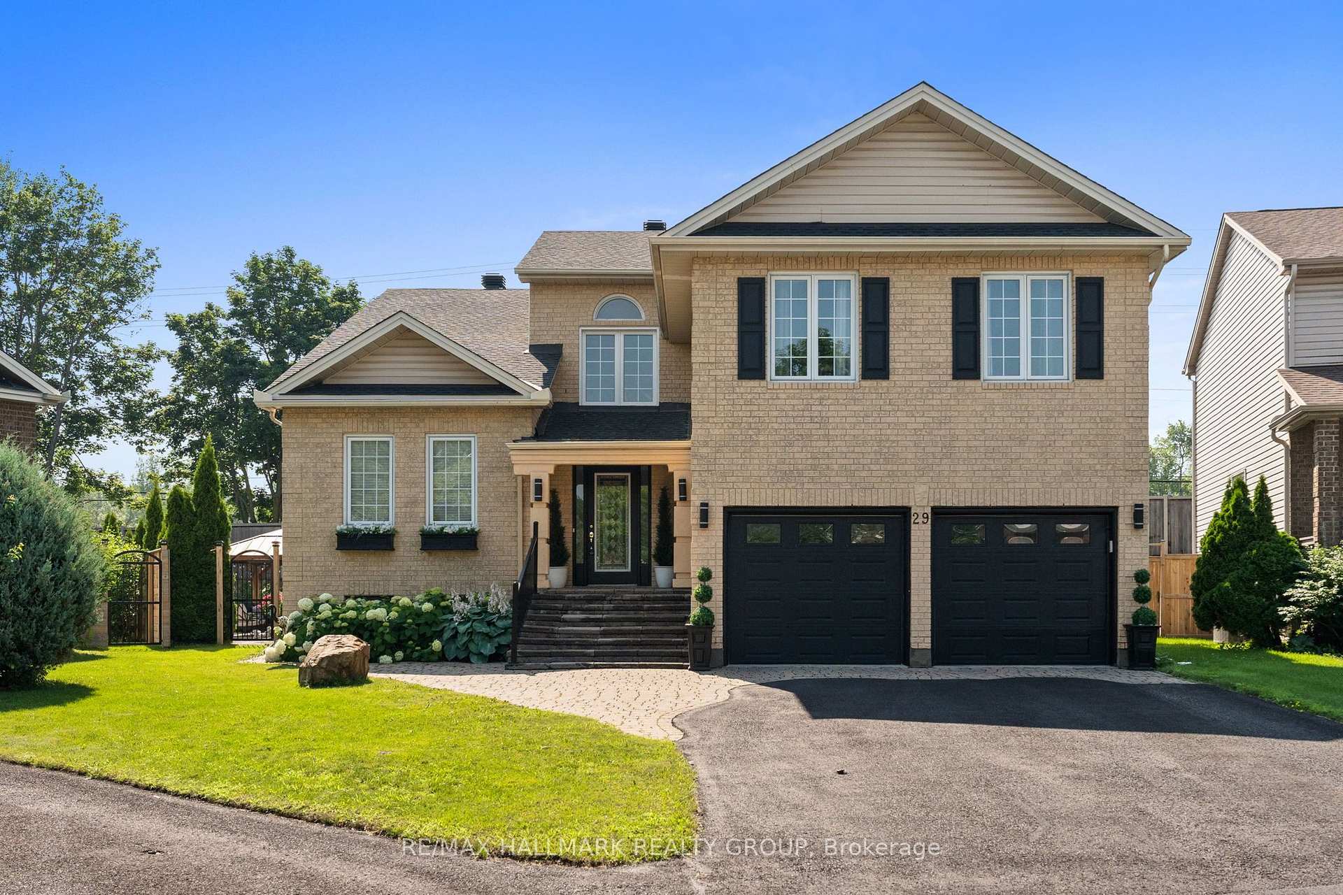 Photo 1 of 29 Depper Place, Ottawa, Hunt Club Park/Greenboro — HOMEH