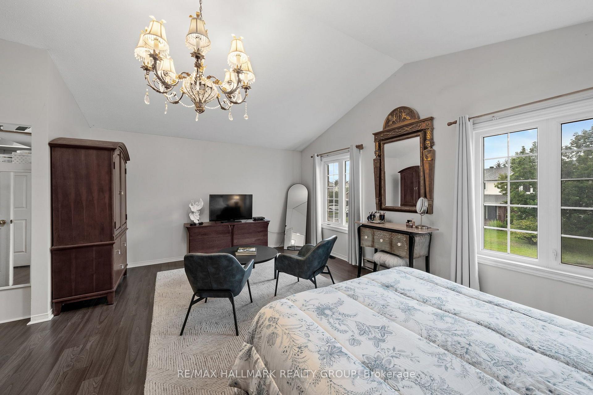 Photo 21 of 29 Depper Place, Ottawa, Hunt Club Park/Greenboro — HOMEH