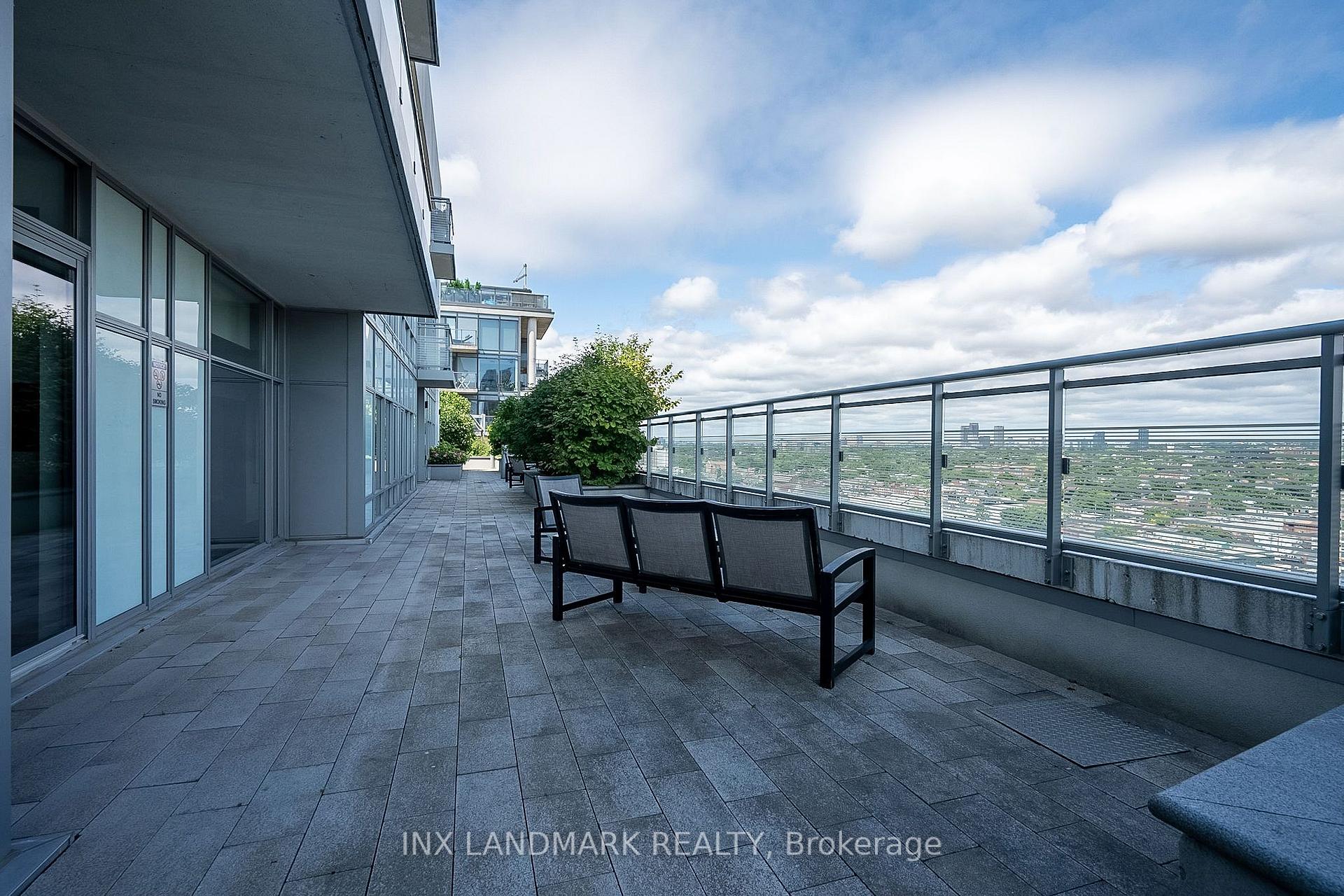 Photo 5 of Unit Lph31, 525 Adelaide Street, Toronto, Waterfront Communities — HOMEH