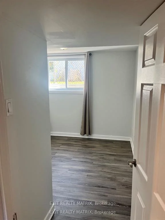 Photo 14 of Unit B, 1557 Belcourt Boulevard, Ottawa, Orleans/Sunridge — HOMEH