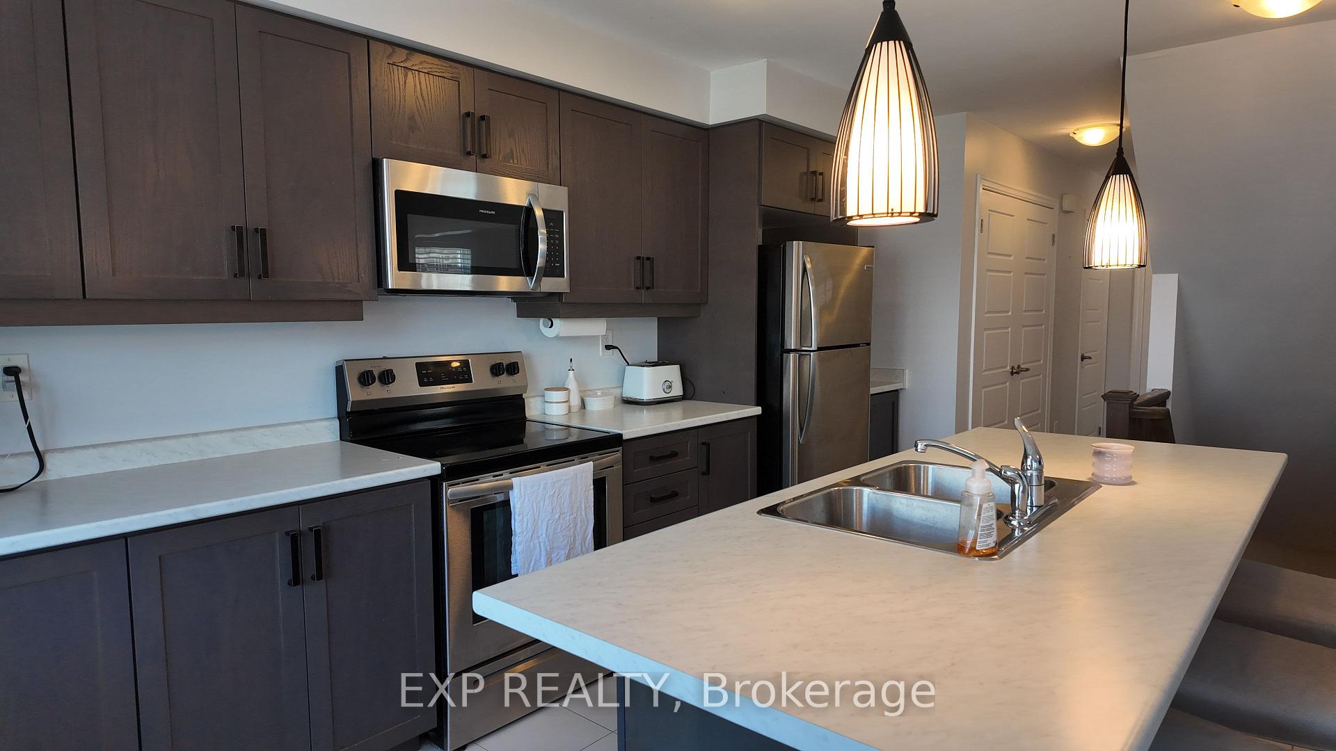 Photo 6 of Unit 64, 22 Spring Creek Drive, Hamilton, Waterdown — HOMEH