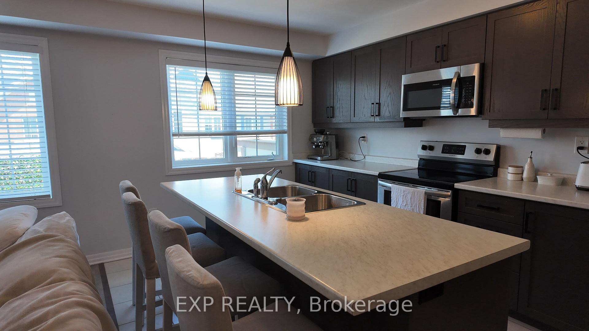 Photo 7 of Unit 64, 22 Spring Creek Drive, Hamilton, Waterdown — HOMEH