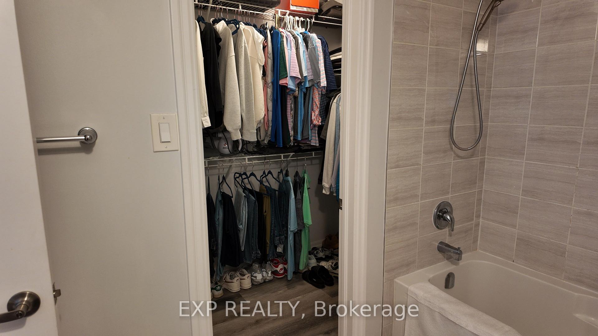 Photo 15 of Unit 64, 22 Spring Creek Drive, Hamilton, Waterdown — HOMEH