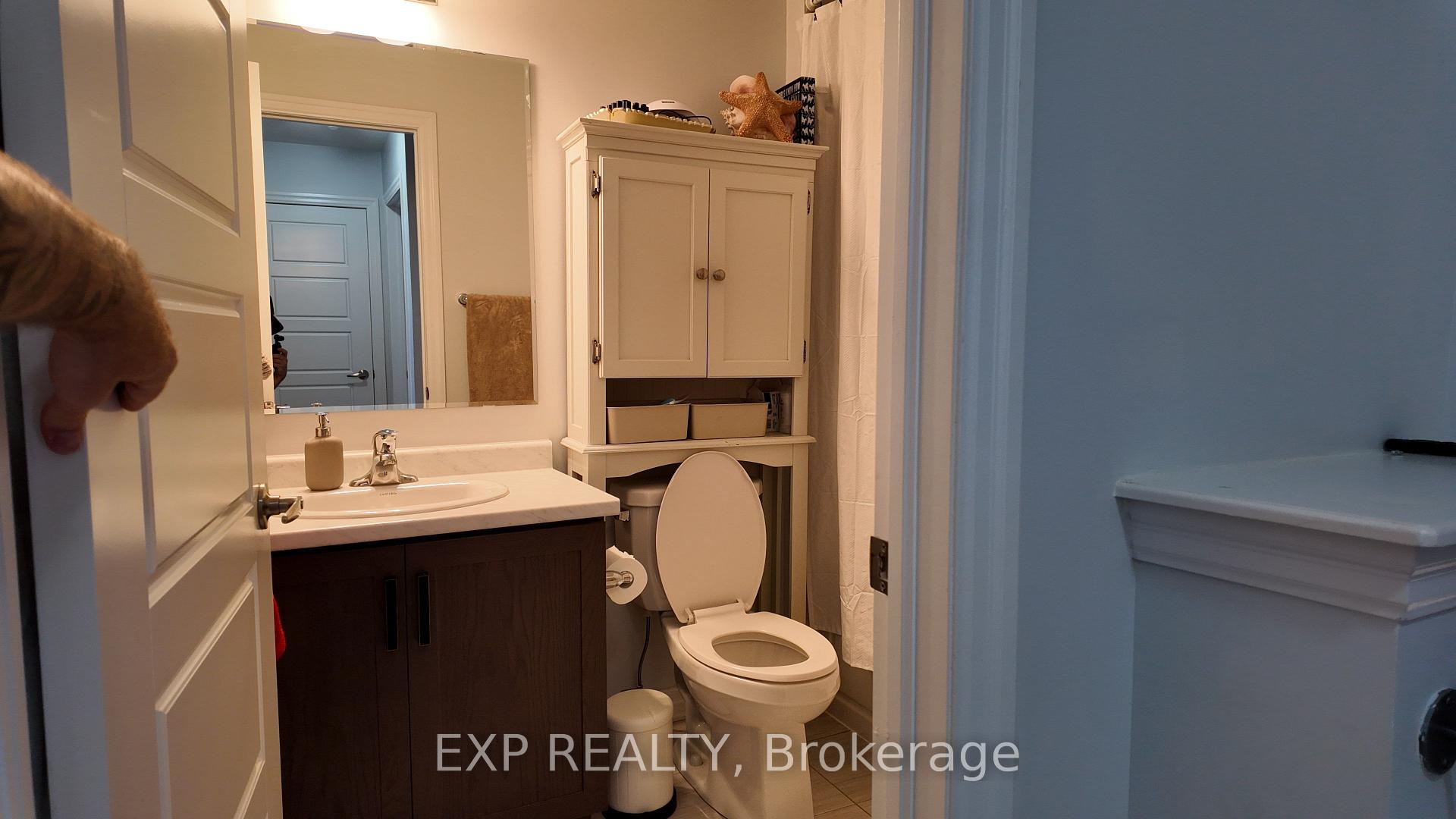 Photo 17 of Unit 64, 22 Spring Creek Drive, Hamilton, Waterdown — HOMEH