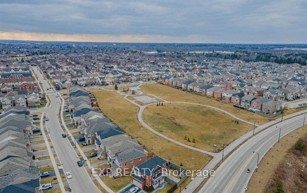 Photo 23 of Unit 64, 22 Spring Creek Drive, Hamilton, Waterdown — HOMEH