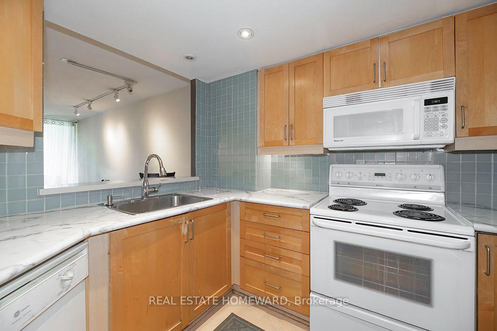 Photo 7 of Unit 626, 77 Maitland Place, Toronto, Cabbagetown-South St. James Town — HOMEH