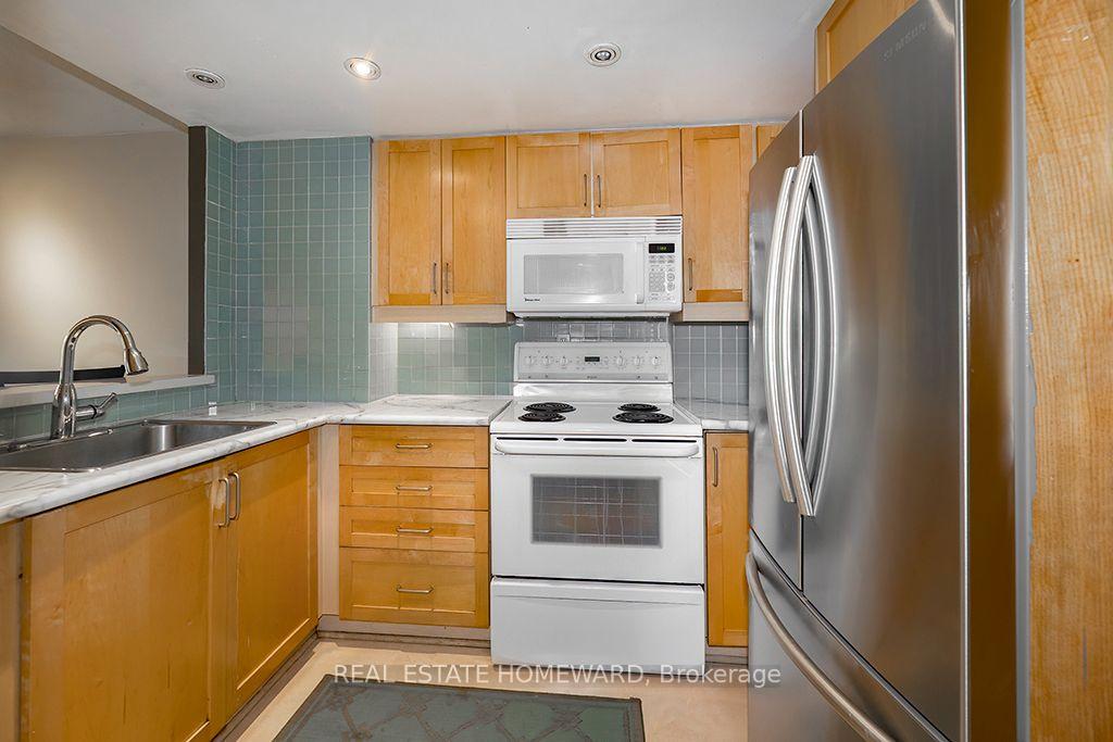 Photo 10 of Unit 626, 77 Maitland Place, Toronto, Cabbagetown-South St. James Town — HOMEH
