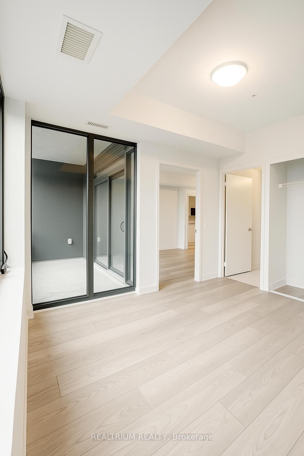 Photo 5 of Unit 1104, 2920 Highway 7, Vaughan, Concord — HOMEH