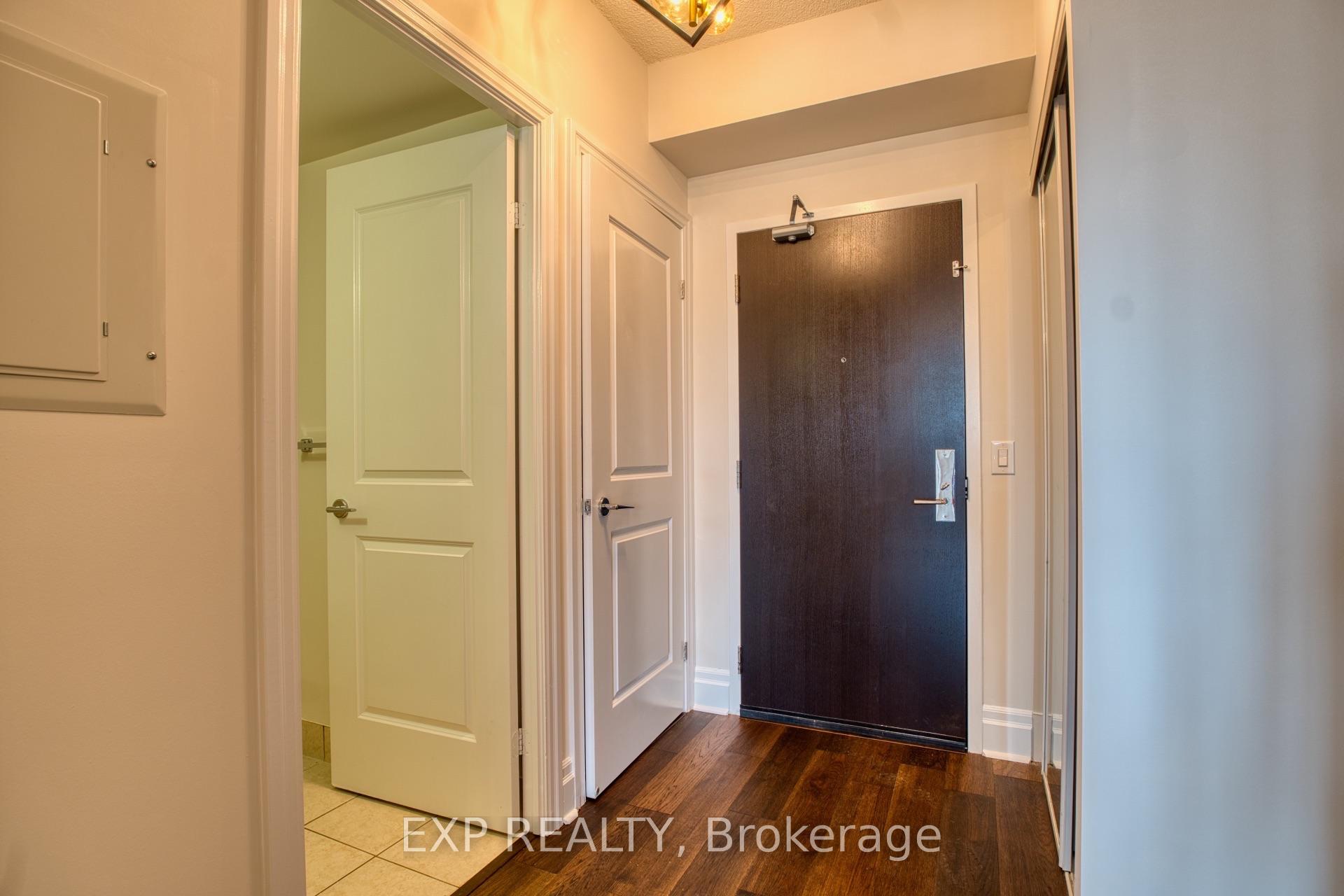 Photo 4 of Unit 310, 151 Upper Duke Crescent, Markham, Unionville — HOMEH