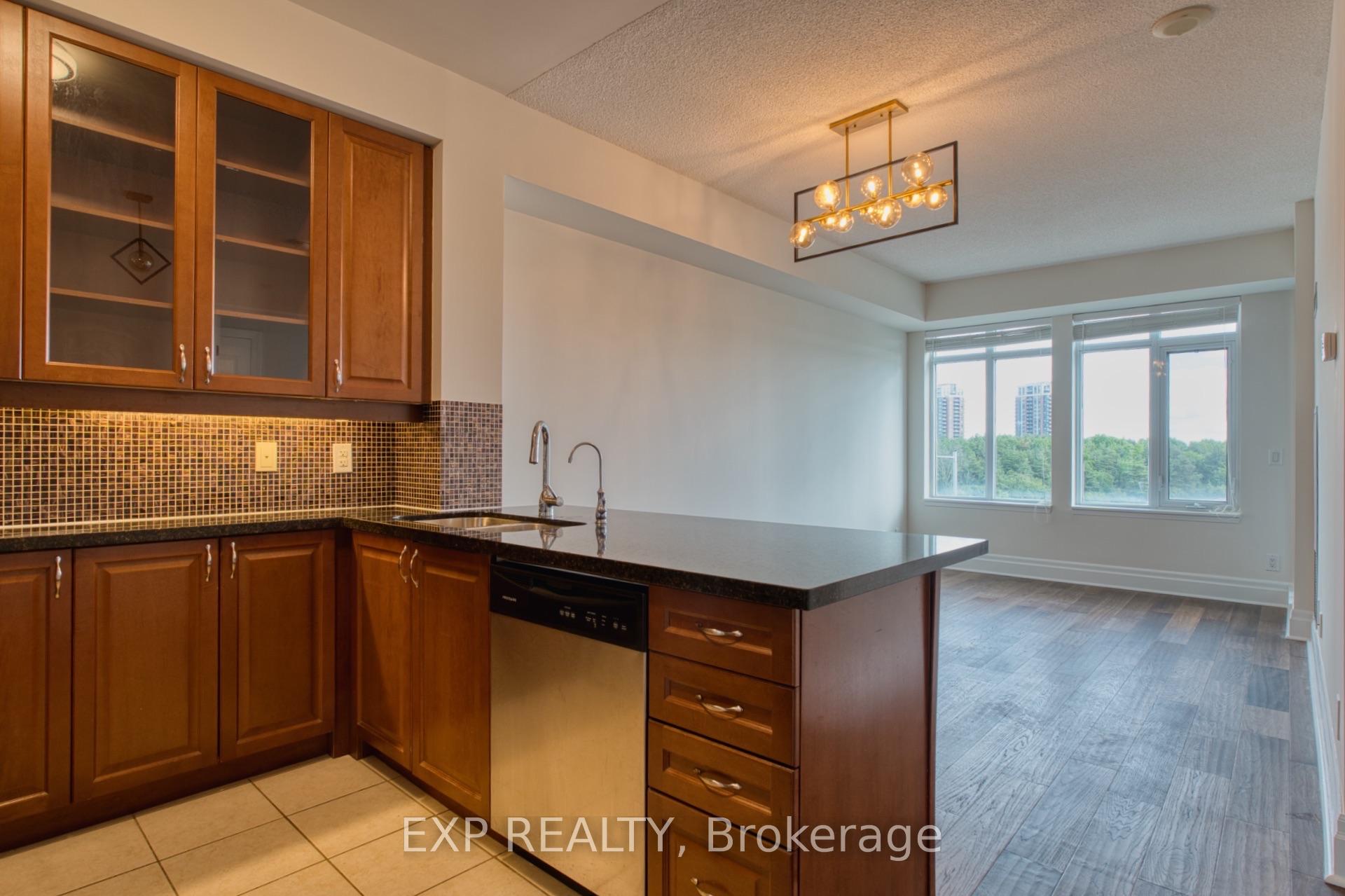 Photo 5 of Unit 310, 151 Upper Duke Crescent, Markham, Unionville — HOMEH