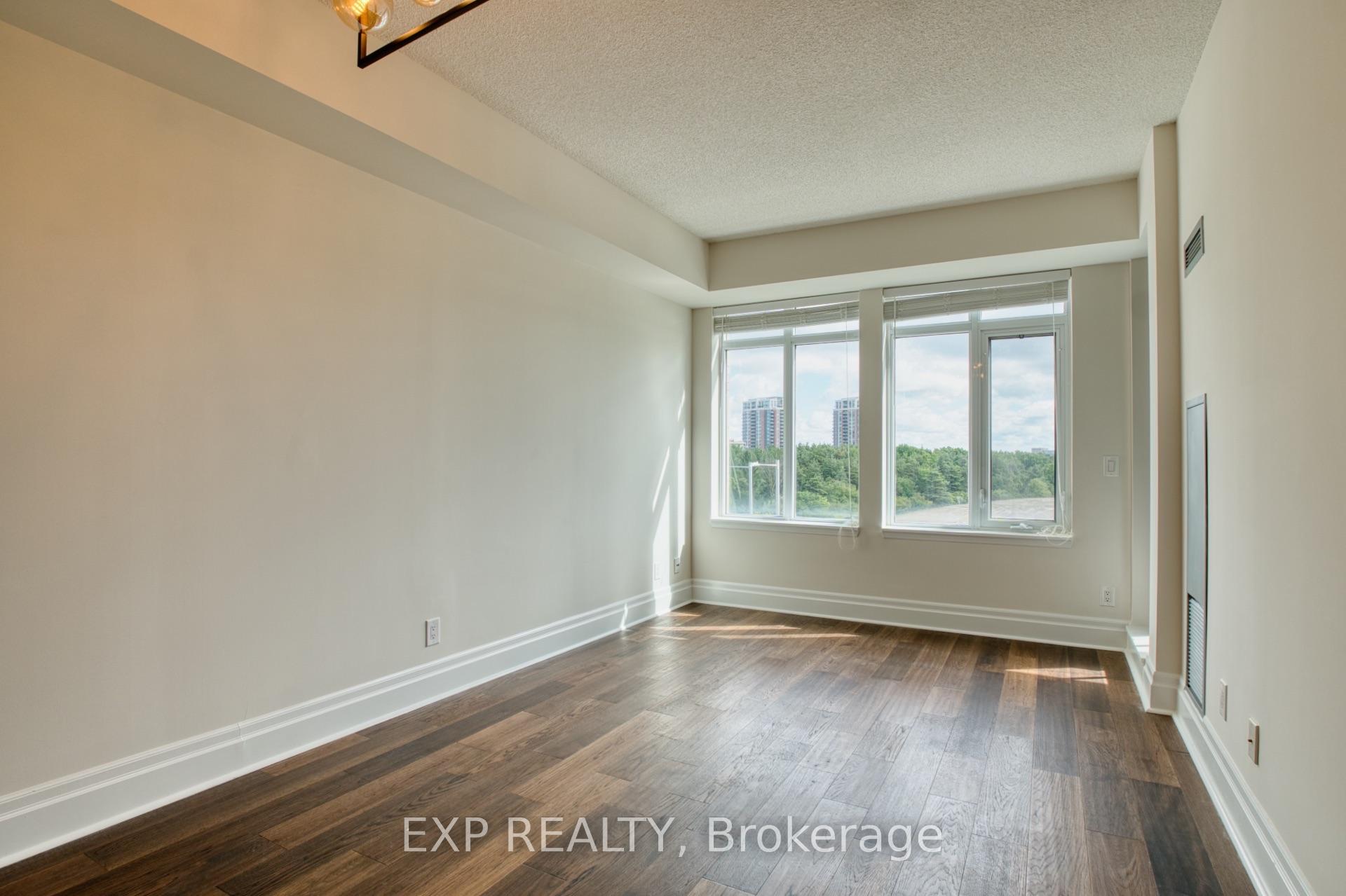 Photo 6 of Unit 310, 151 Upper Duke Crescent, Markham, Unionville — HOMEH