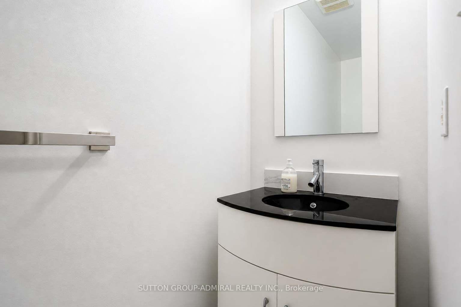 Photo 11 of Unit Upper, 189 Warwick Crescent, Newmarket, Summerhill Estates — HOMEH