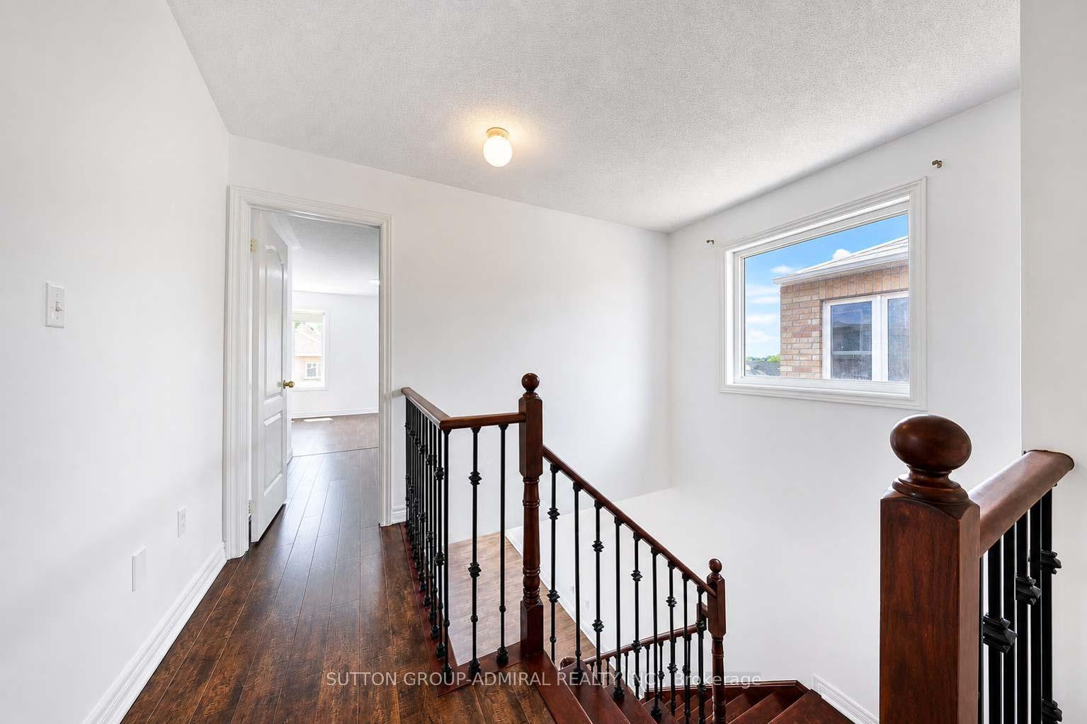 Photo 12 of Unit Upper, 189 Warwick Crescent, Newmarket, Summerhill Estates — HOMEH