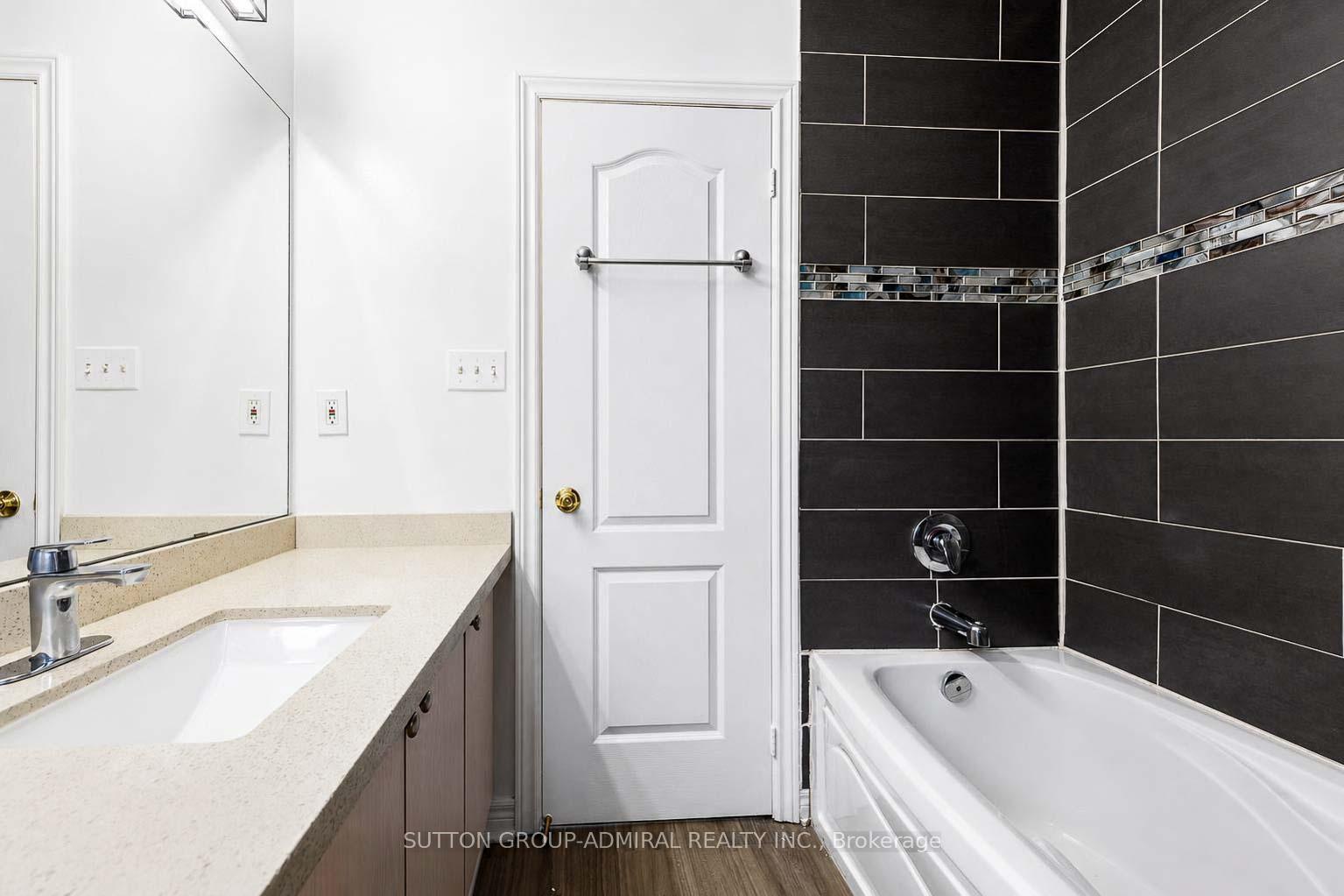 Photo 17 of Unit Upper, 189 Warwick Crescent, Newmarket, Summerhill Estates — HOMEH