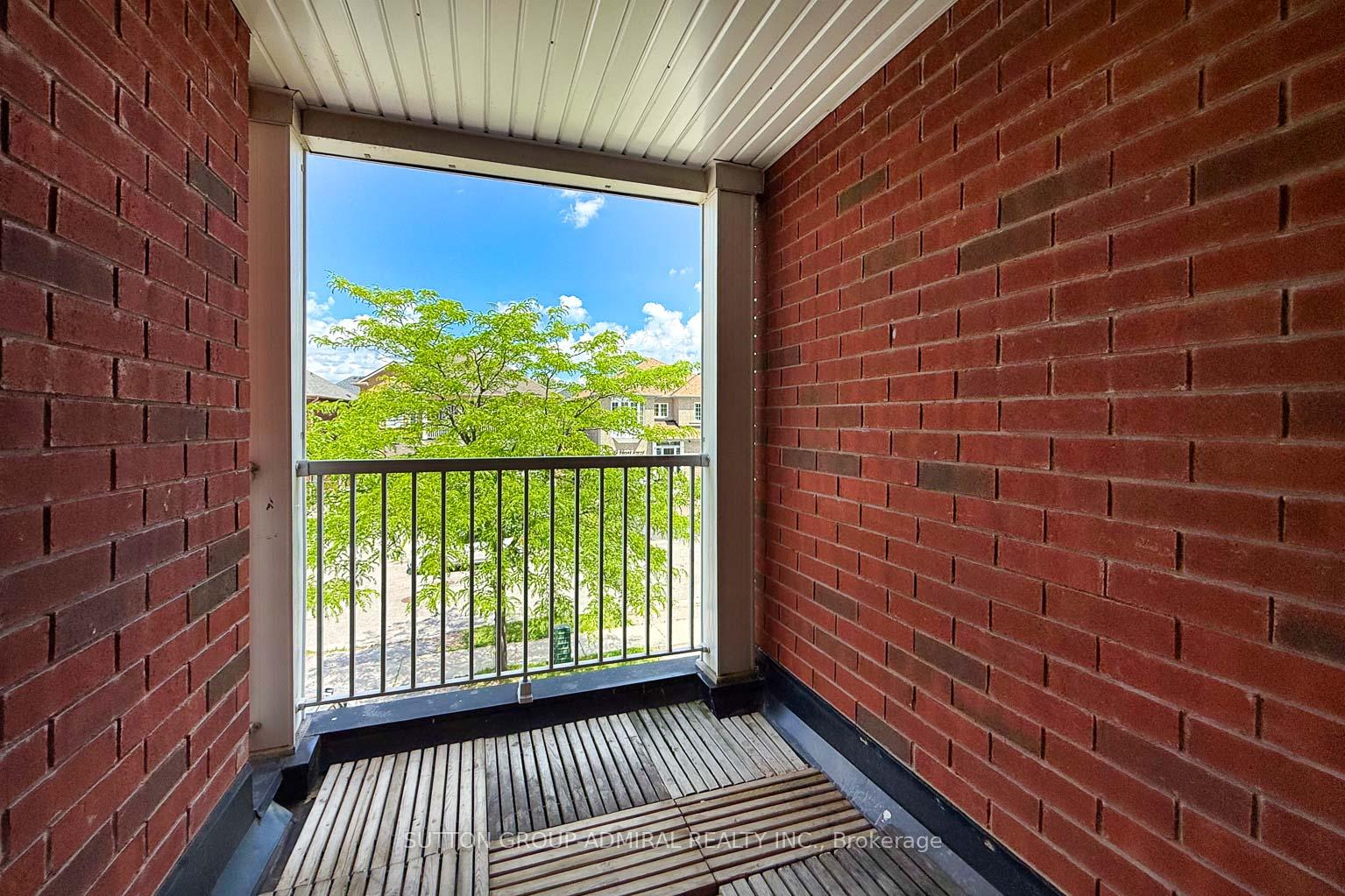 Photo 20 of Unit Upper, 189 Warwick Crescent, Newmarket, Summerhill Estates — HOMEH