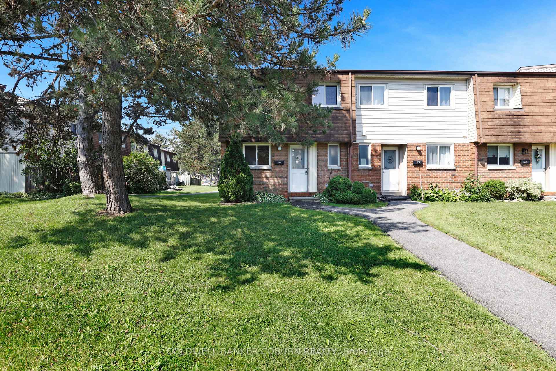 Photo 2 of Unit 23, 23 Sonnet Crescent S, Ottawa, Westcliffe Estates — HOMEH