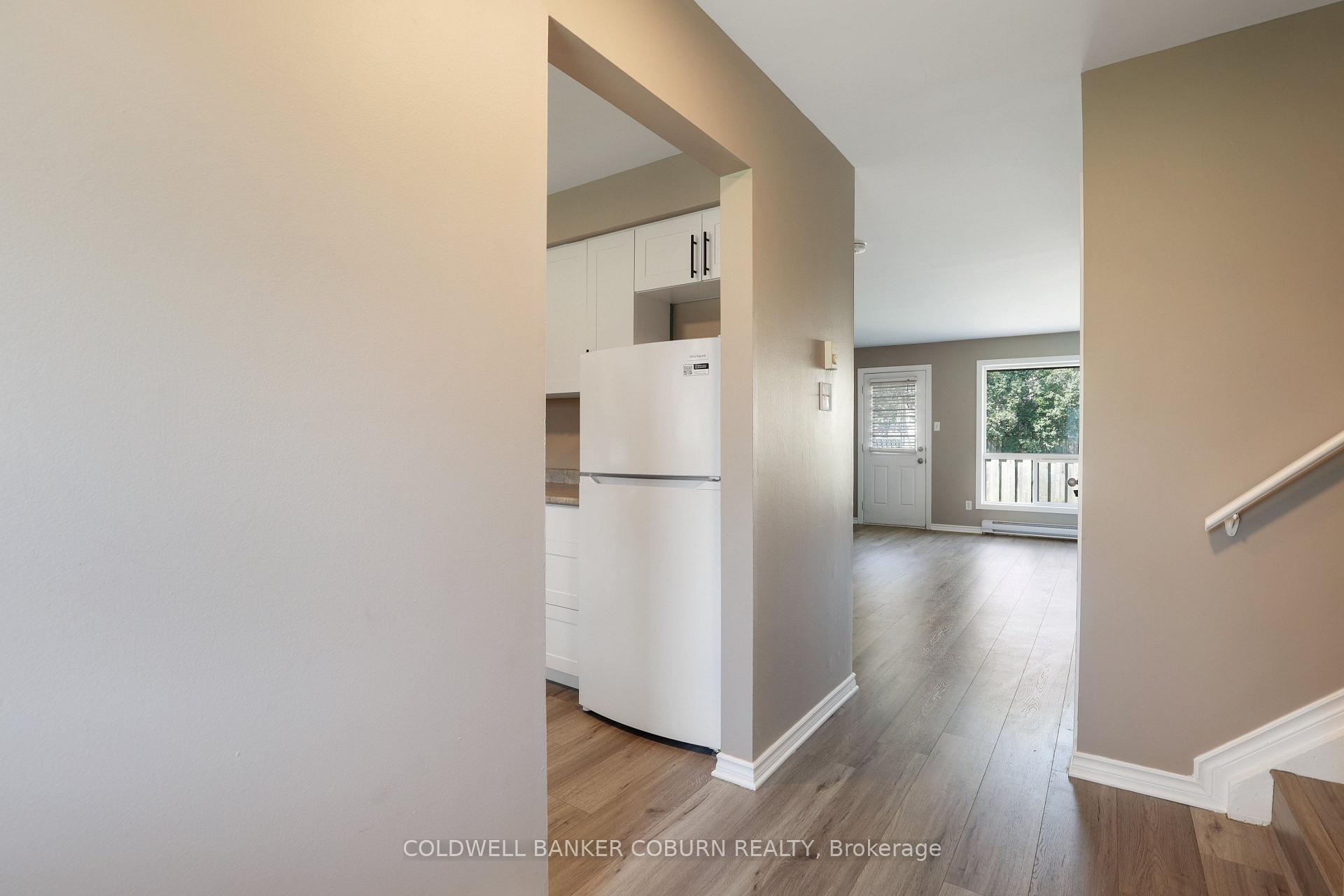 Photo 4 of Unit 23, 23 Sonnet Crescent S, Ottawa, Westcliffe Estates — HOMEH