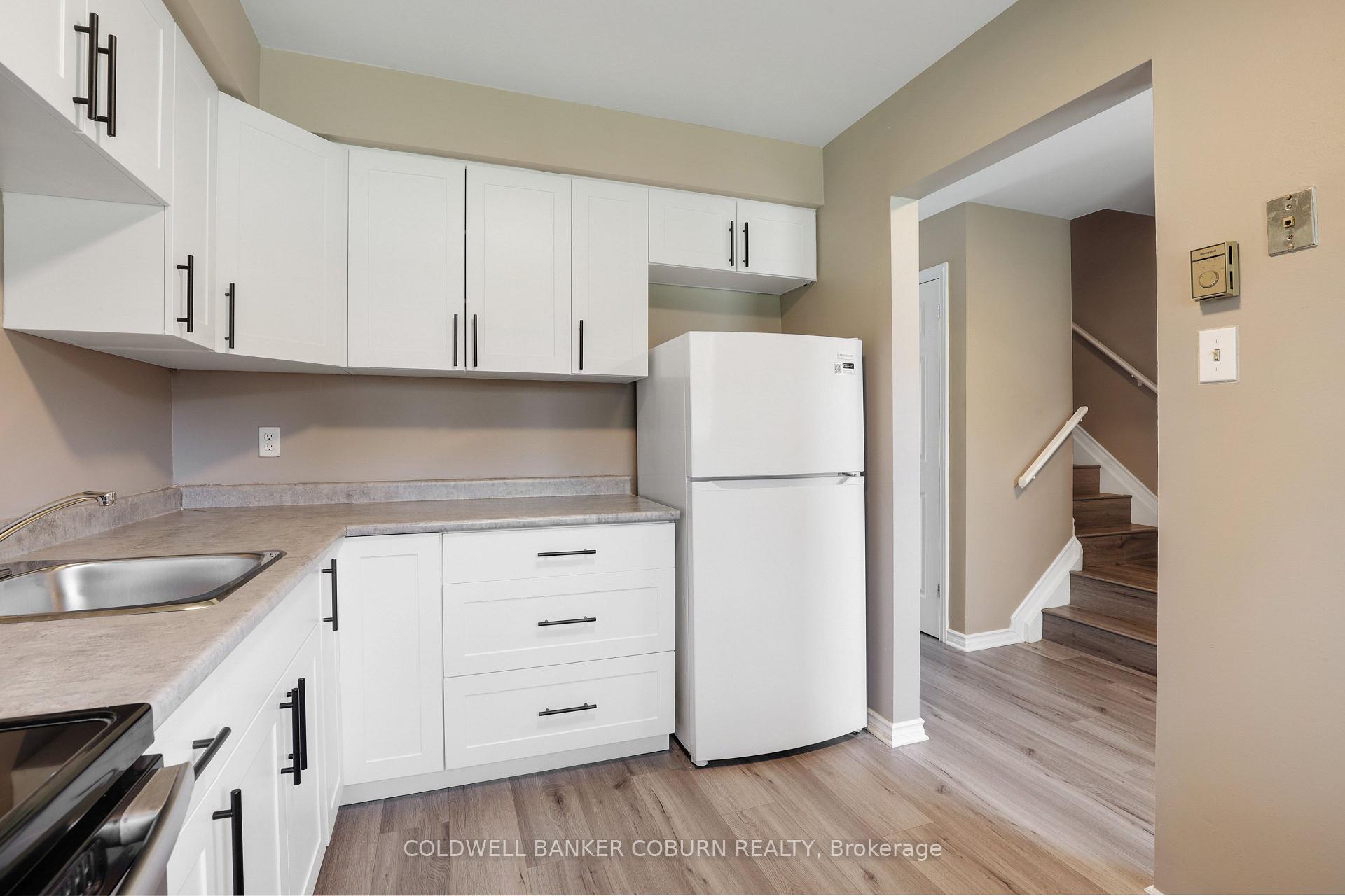 Photo 9 of Unit 23, 23 Sonnet Crescent S, Ottawa, Westcliffe Estates — HOMEH