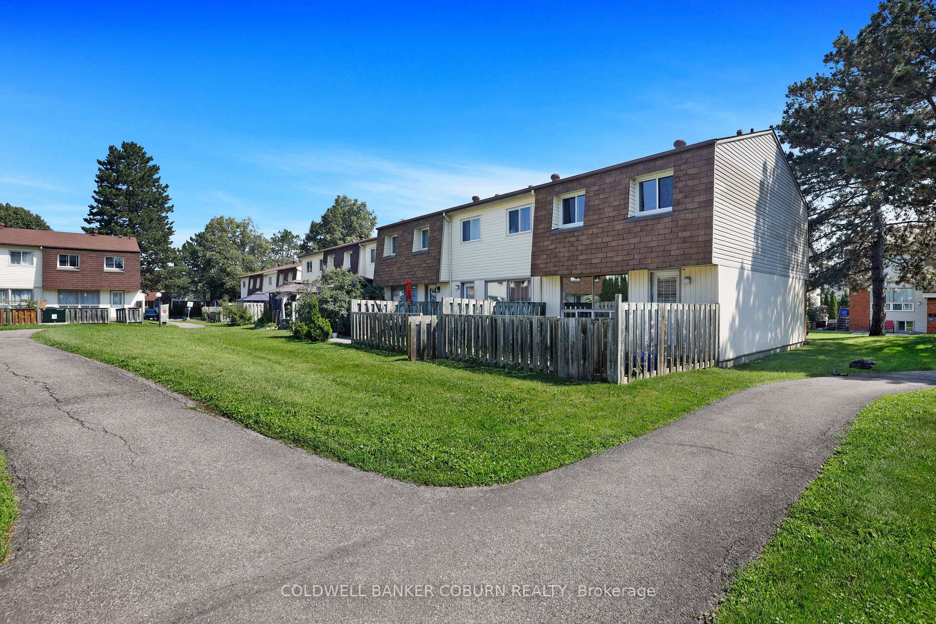 Photo 28 of Unit 23, 23 Sonnet Crescent S, Ottawa, Westcliffe Estates — HOMEH