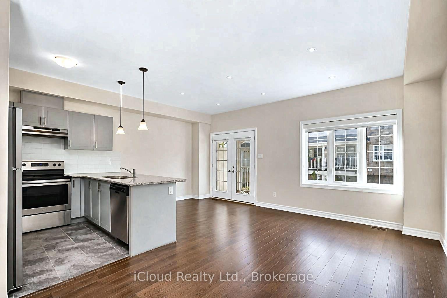 Photo 3 of Unit 15, 88 Decorso Drive, Guelph, Kortright East — HOMEH