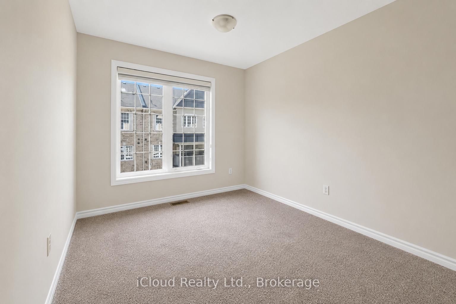 Photo 9 of Unit 15, 88 Decorso Drive, Guelph, Kortright East — HOMEH