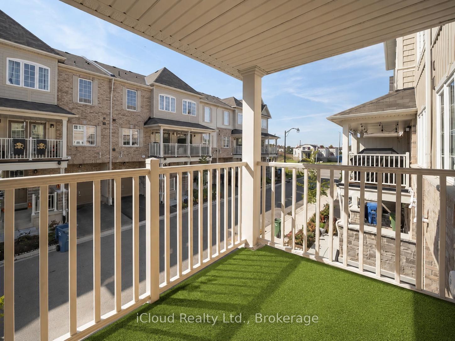 Photo 10 of Unit 15, 88 Decorso Drive, Guelph, Kortright East — HOMEH