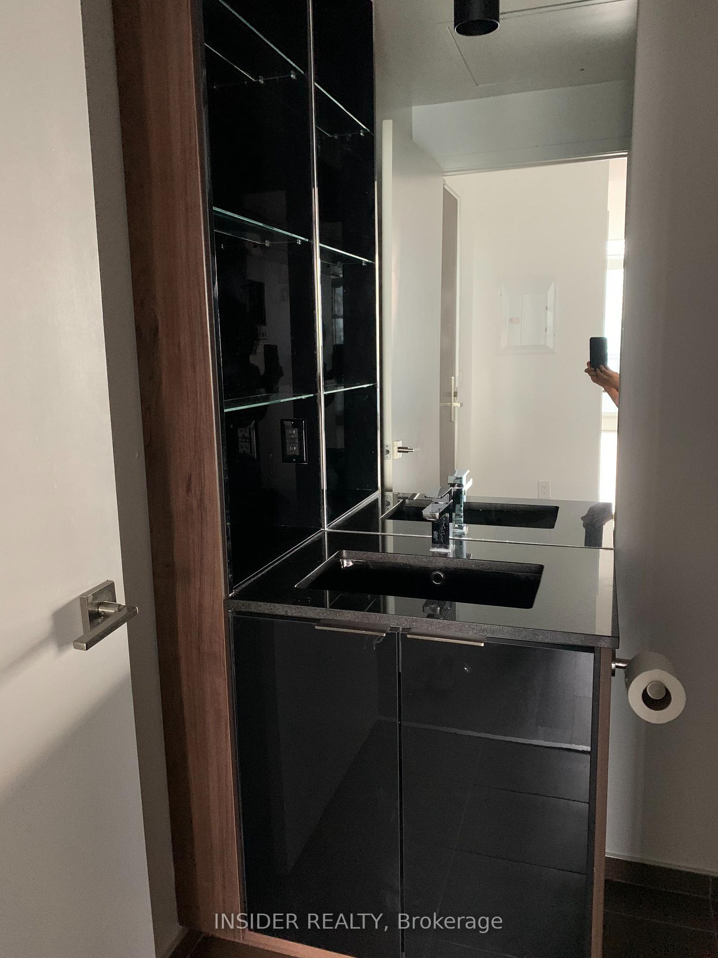 Photo 2 of Unit 2705, 70 Temperance Street, Toronto, Bay Street Corridor — HOMEH