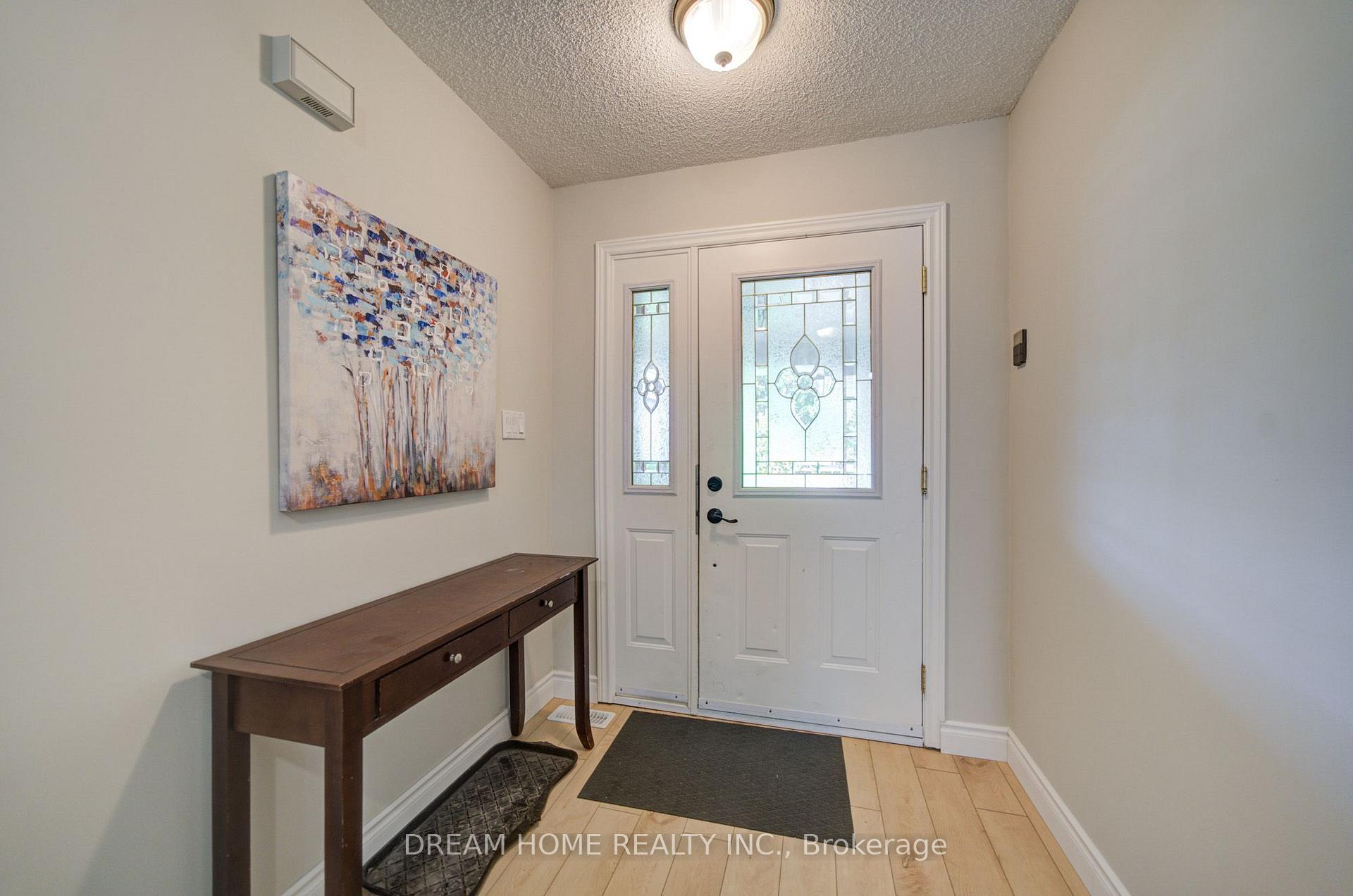 Photo 3 of 25 Yongehurst Road, Richmond Hill, North Richvale — HOMEH