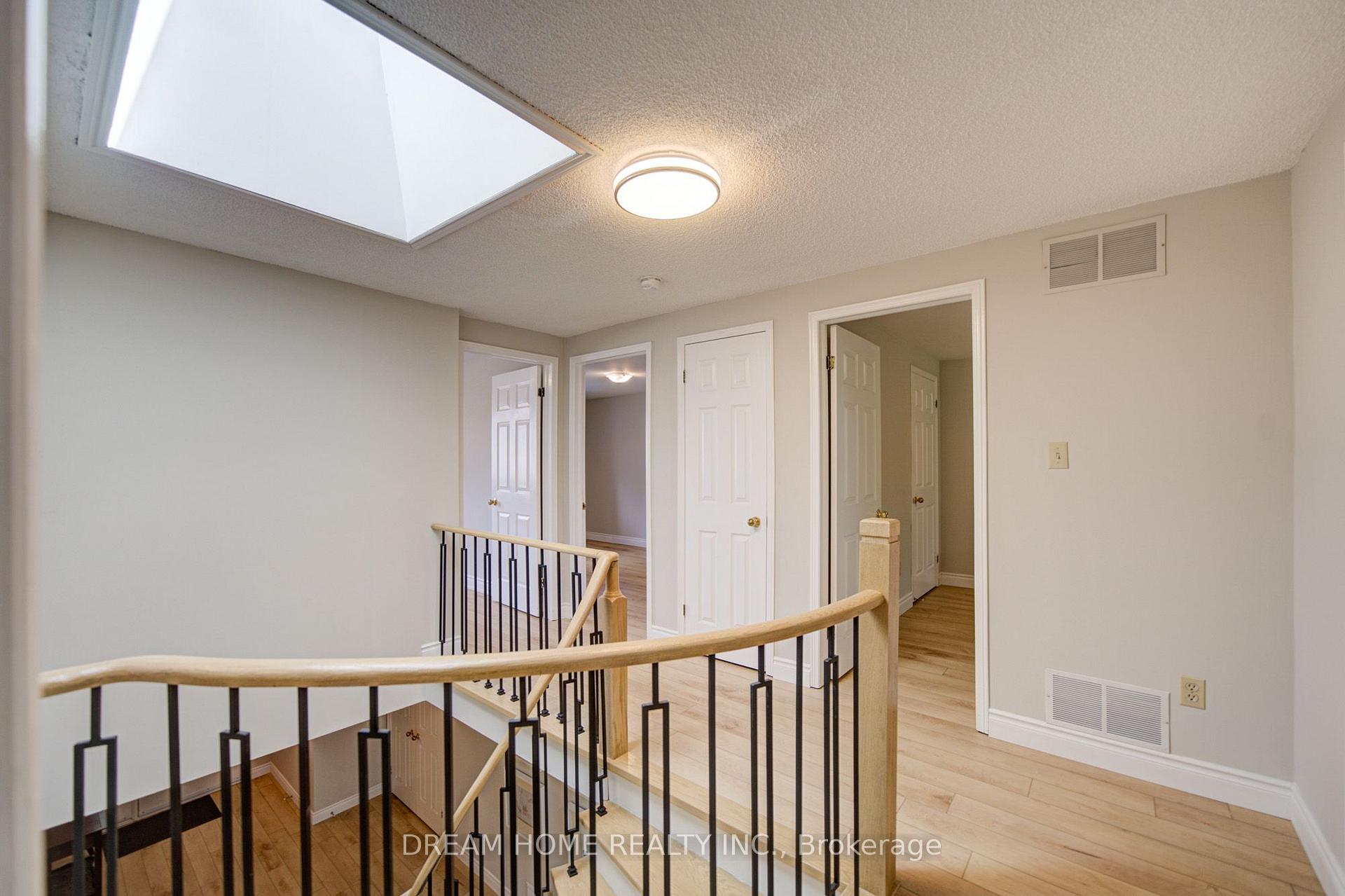 Photo 17 of 25 Yongehurst Road, Richmond Hill, North Richvale — HOMEH