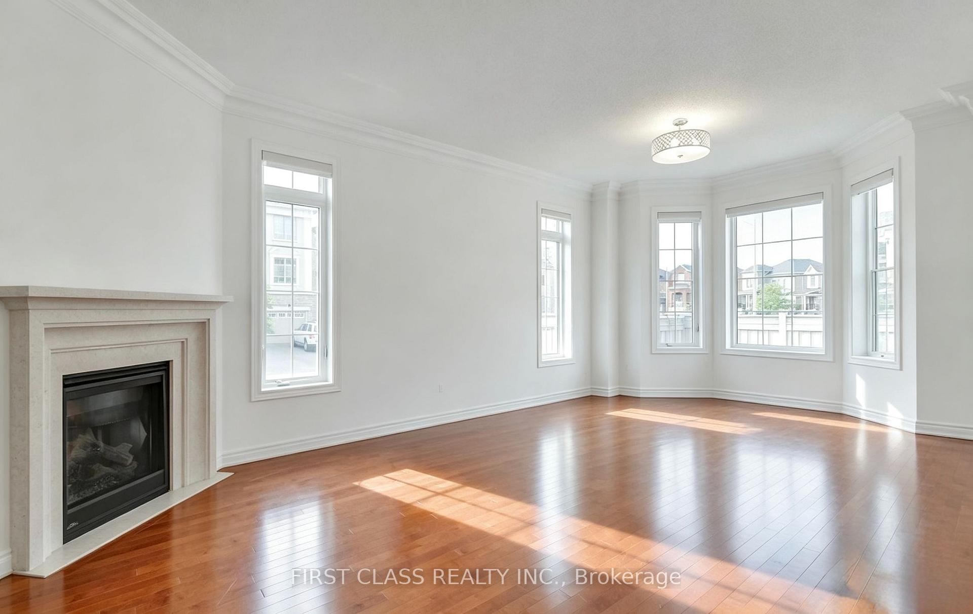 Photo 3 of 12 Hawstone Road, Vaughan, Vellore Village — HOMEH