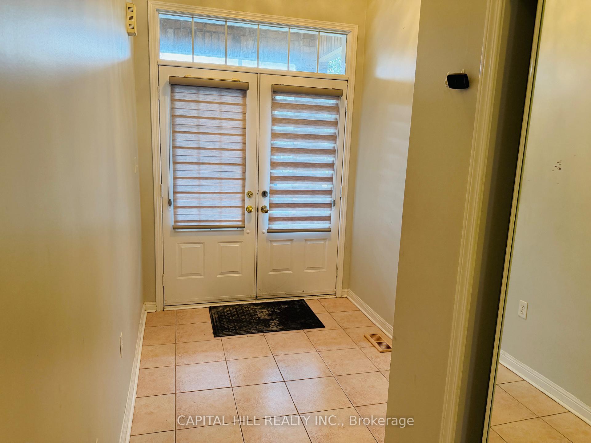 Photo 2 of 5959 Stonebriar Crescent, Mississauga, East Credit — HOMEH