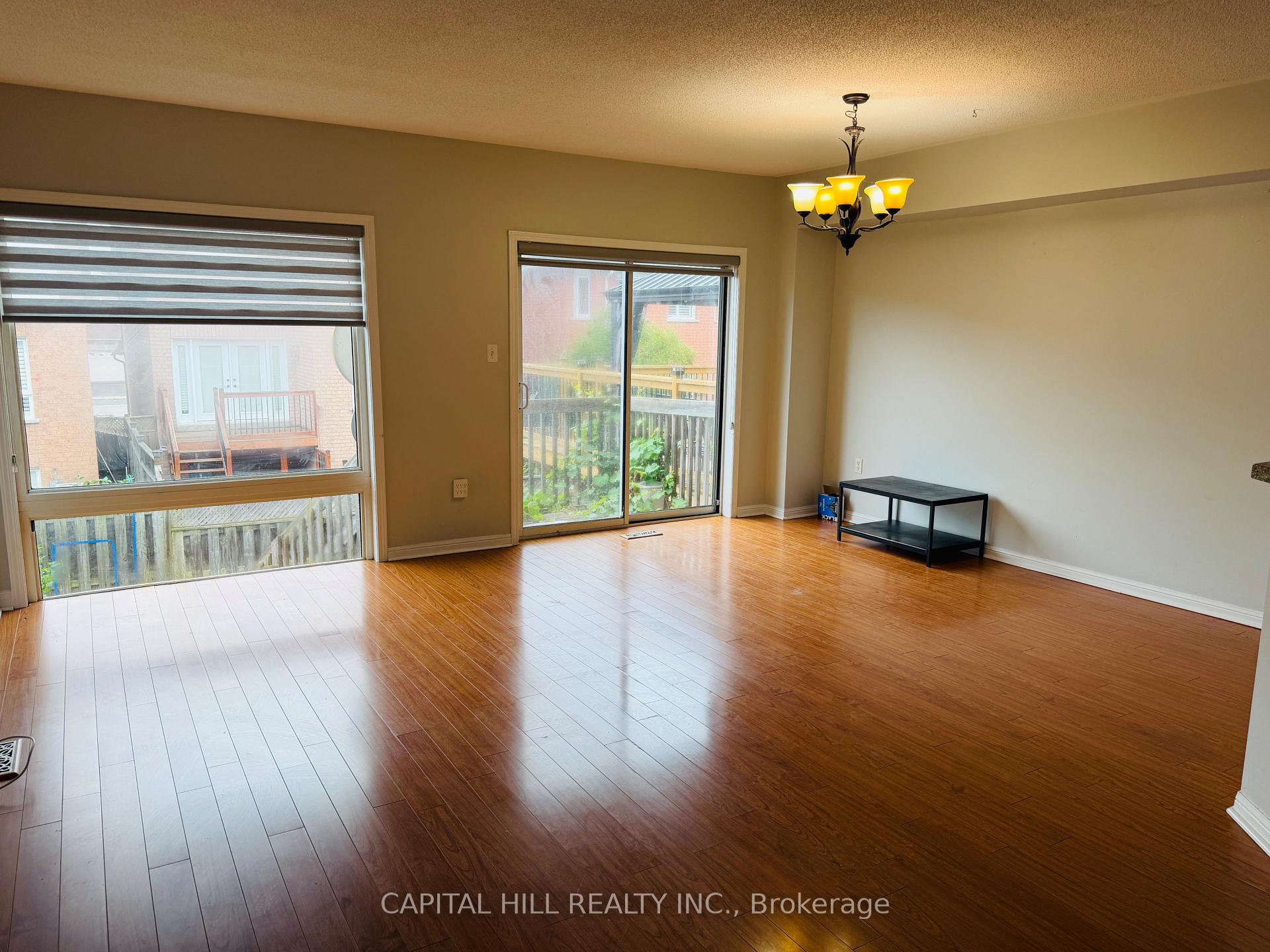 Photo 8 of 5959 Stonebriar Crescent, Mississauga, East Credit — HOMEH