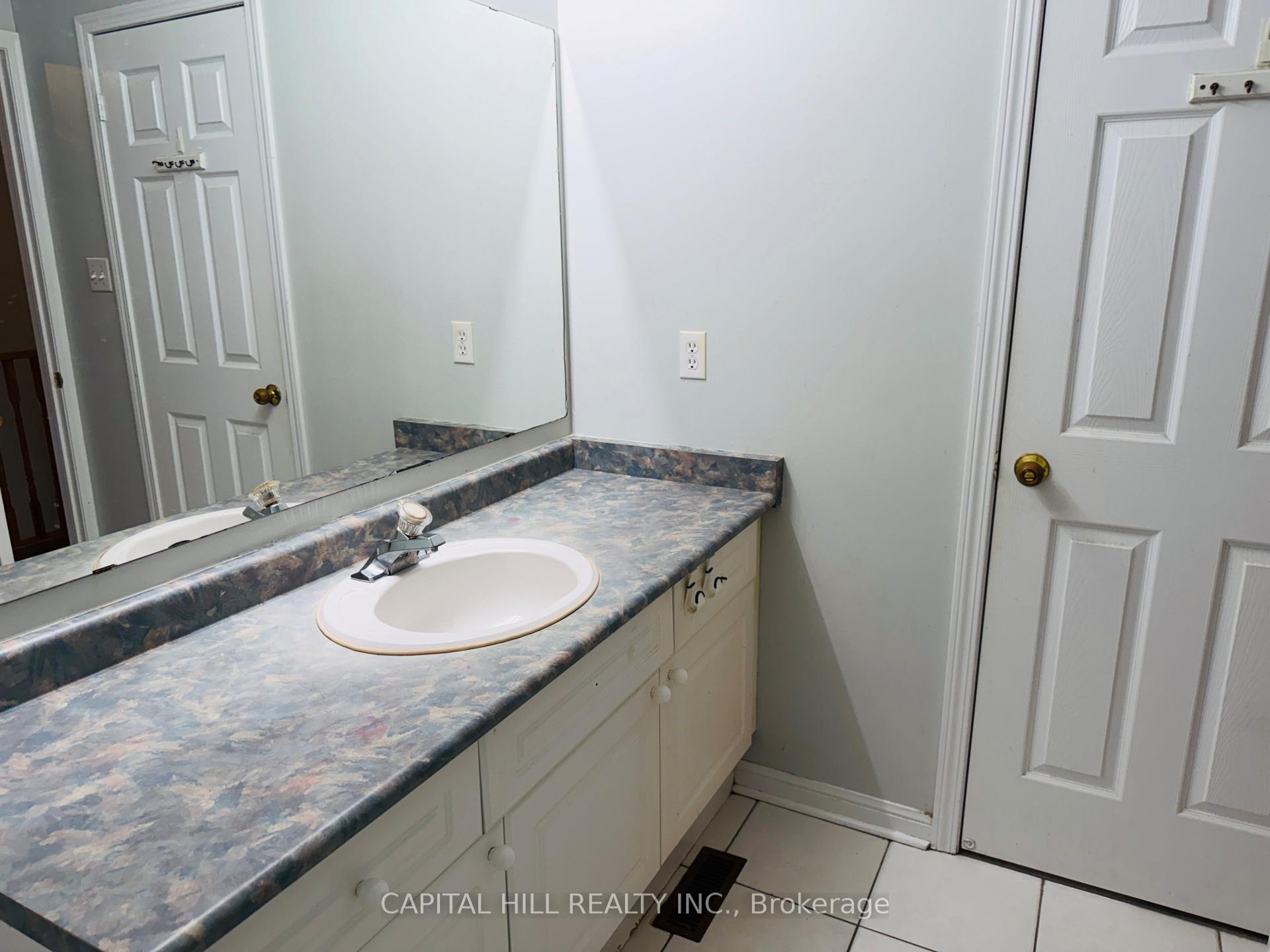 Photo 17 of 5959 Stonebriar Crescent, Mississauga, East Credit — HOMEH
