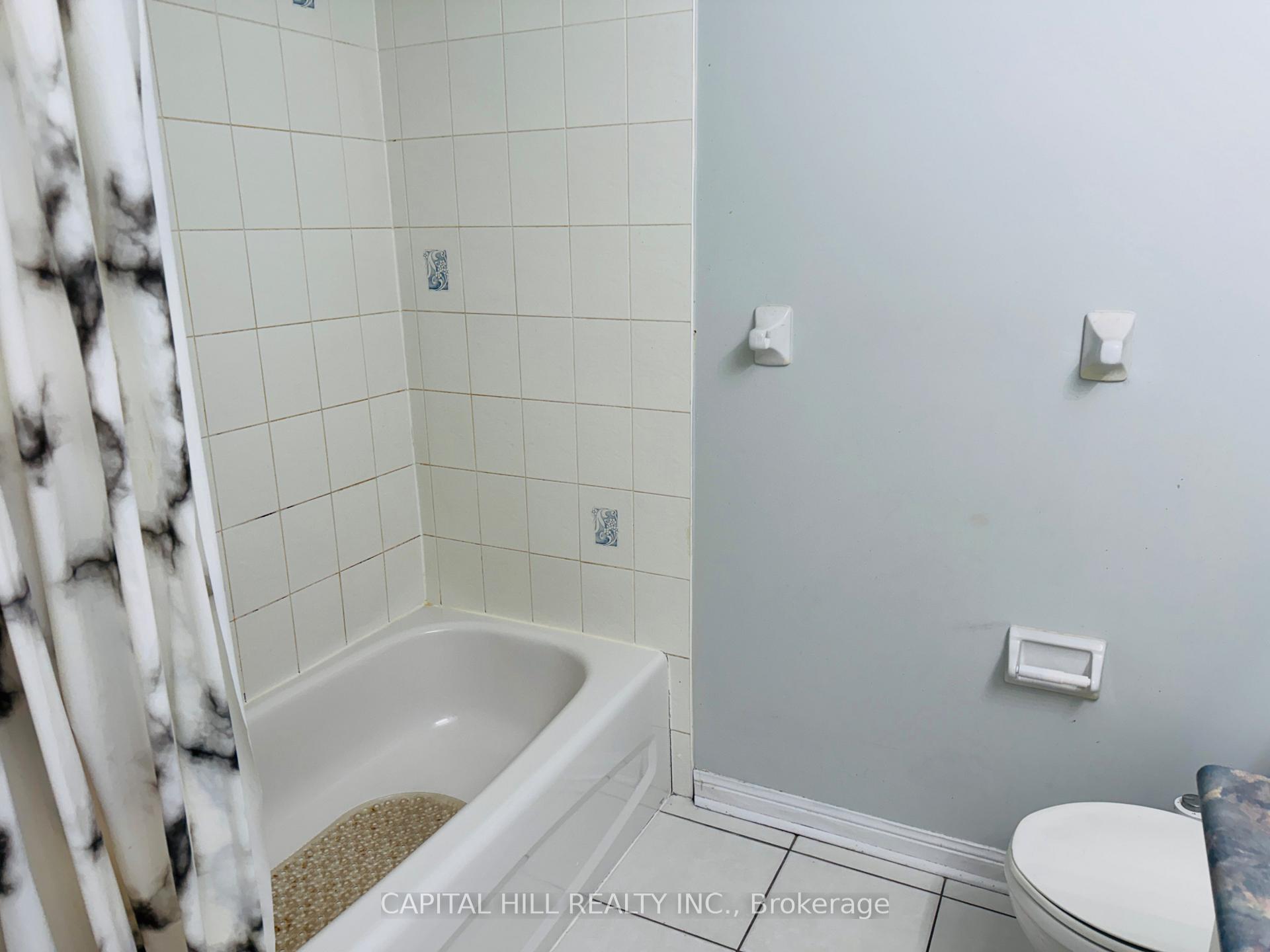 Photo 18 of 5959 Stonebriar Crescent, Mississauga, East Credit — HOMEH