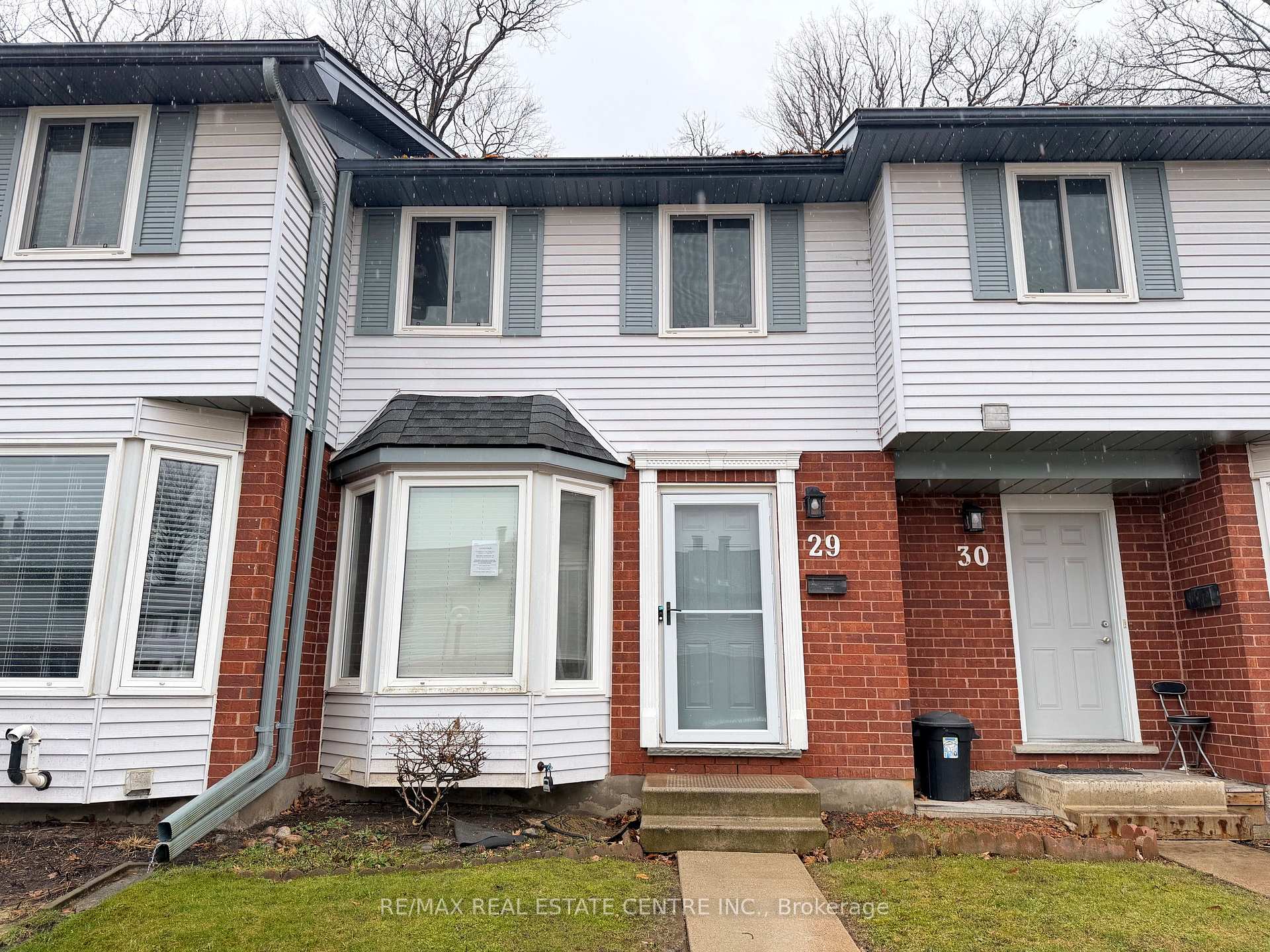 Photo 2 of Unit 29, 219 Kingswood Drive, Kitchener, Alpine — HOMEH