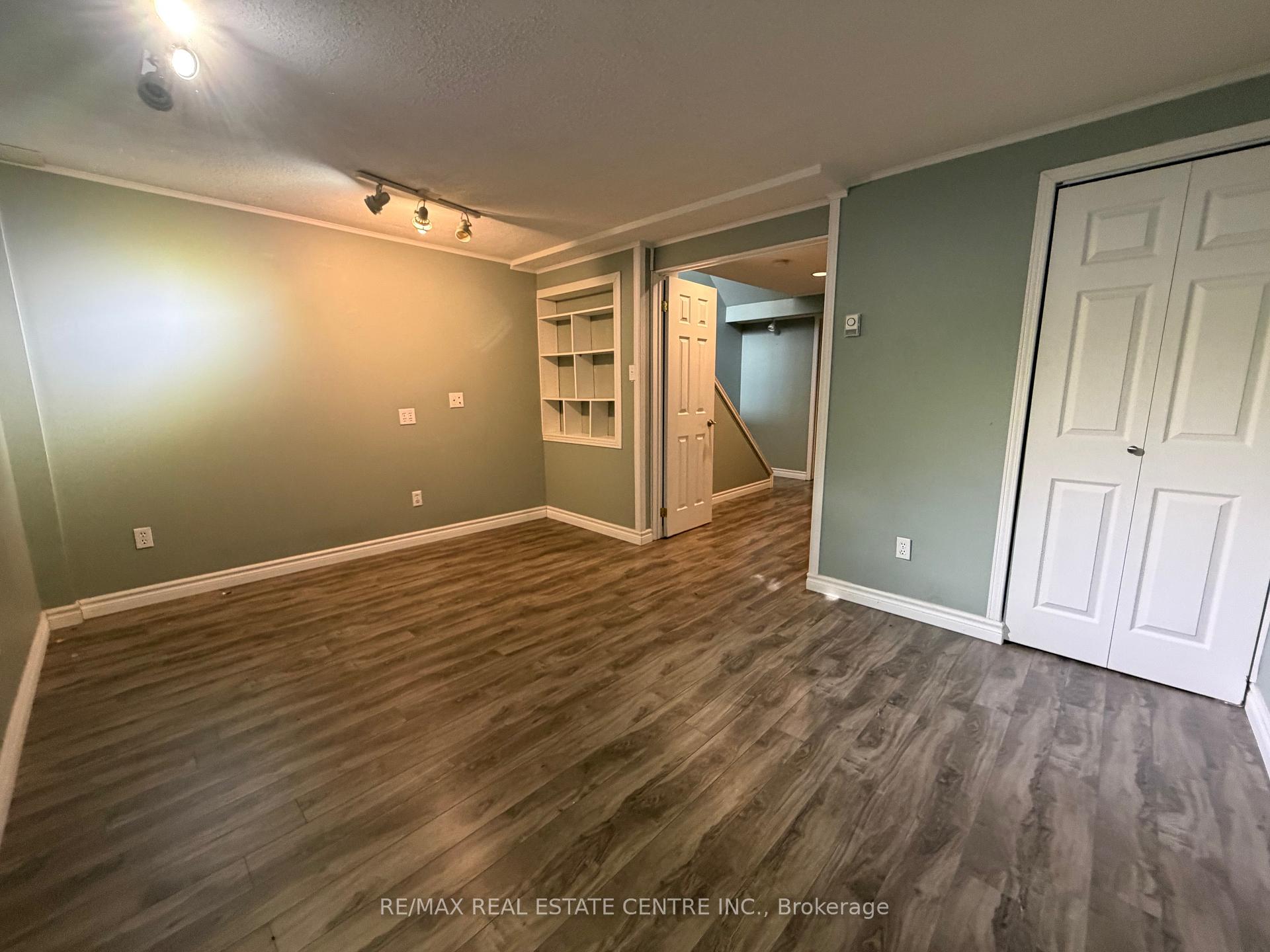 Photo 13 of Unit 29, 219 Kingswood Drive, Kitchener, Alpine — HOMEH
