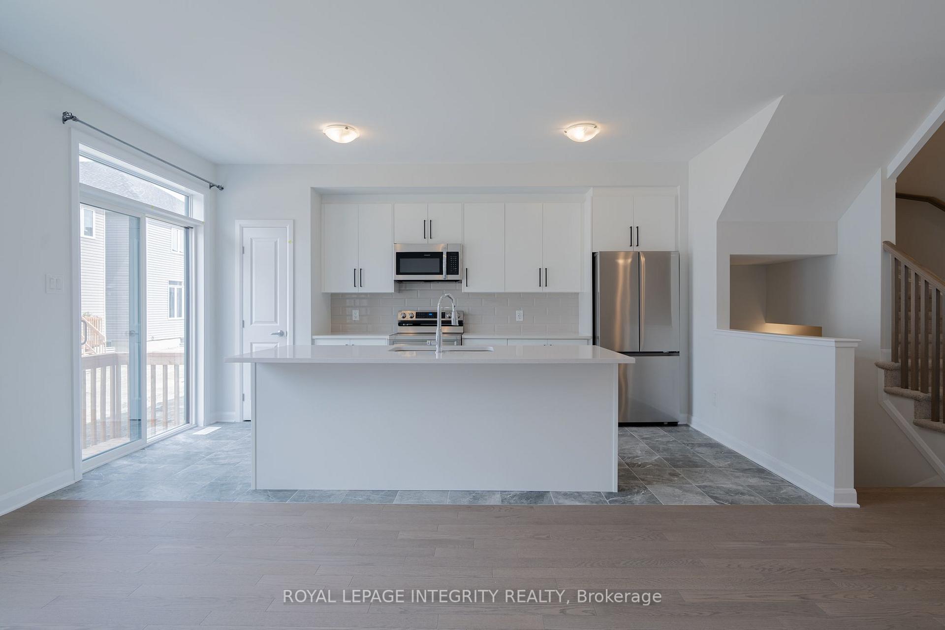 Photo 9 of 409 Silicon Way, Ottawa, Kanata - Morgan's Grant/South March — HOMEH