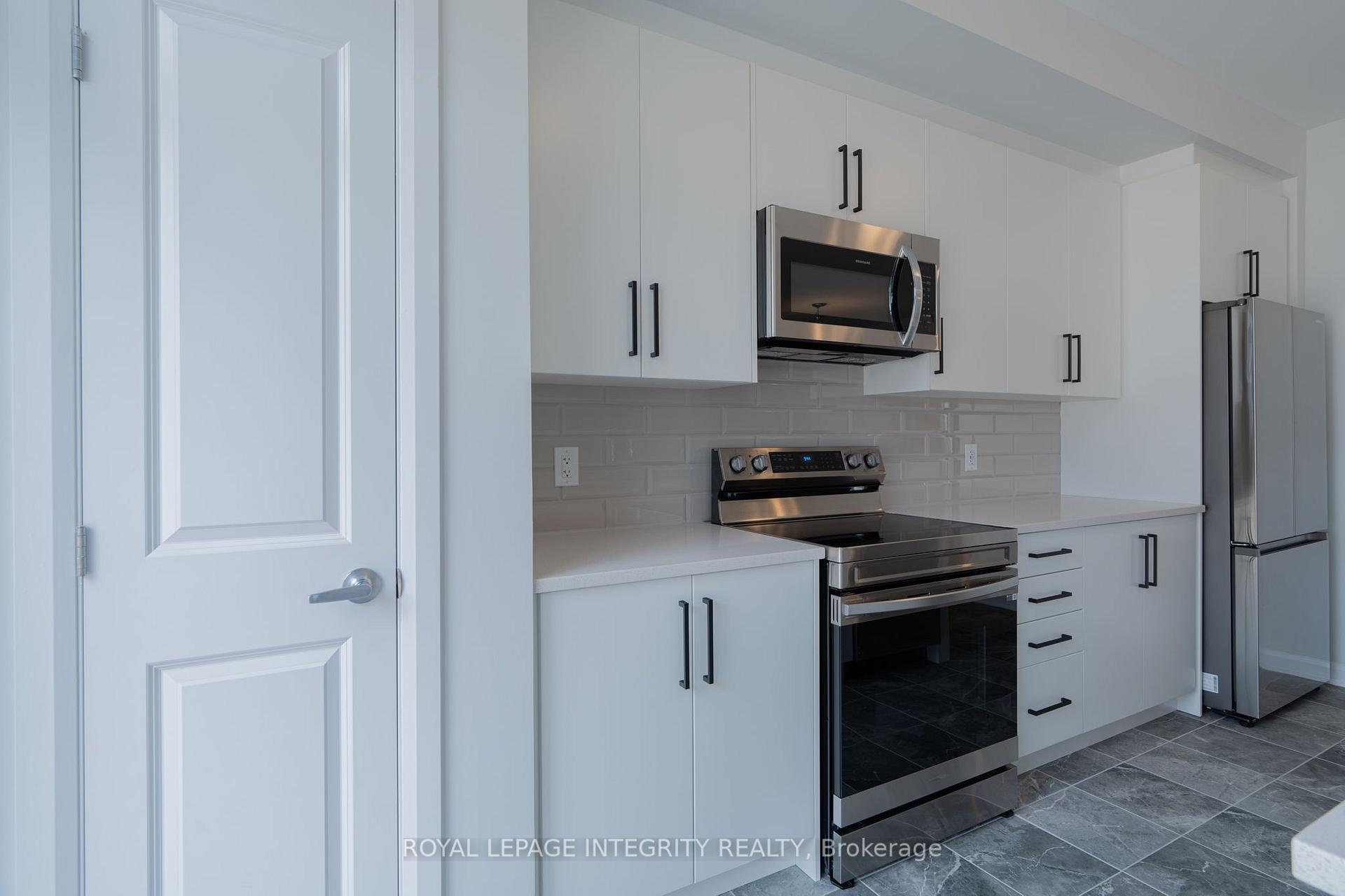 Photo 12 of 409 Silicon Way, Ottawa, Kanata - Morgan's Grant/South March — HOMEH